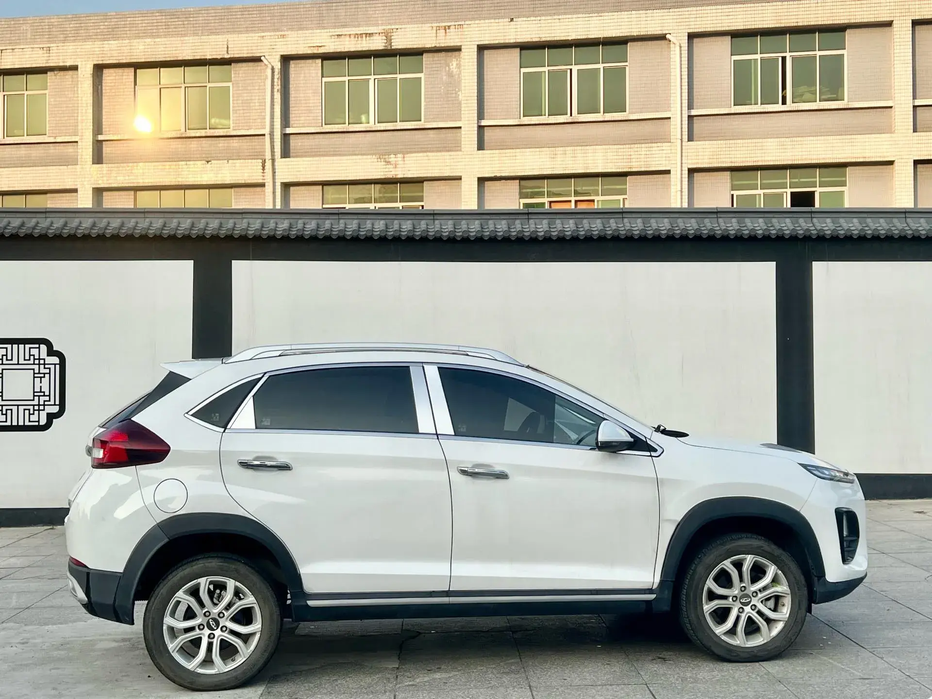 2020 KIA PEGAS thumbnail 4