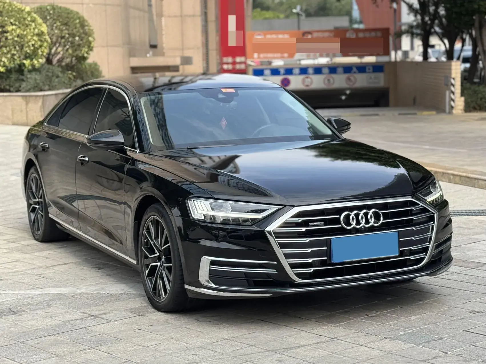 2019 AUDI A8 thumbnail 3