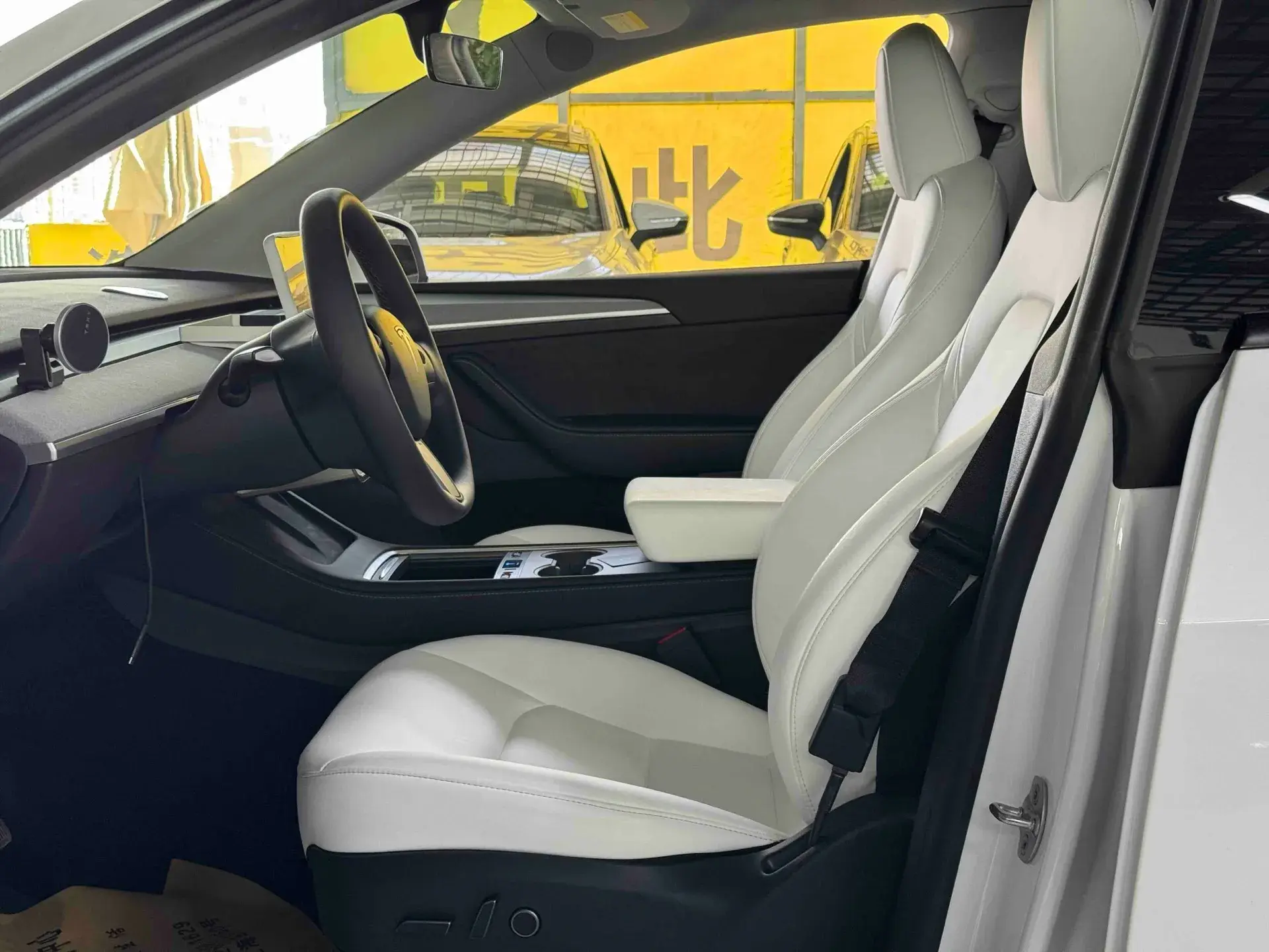 2023 TESLA MODEL thumbnail 3