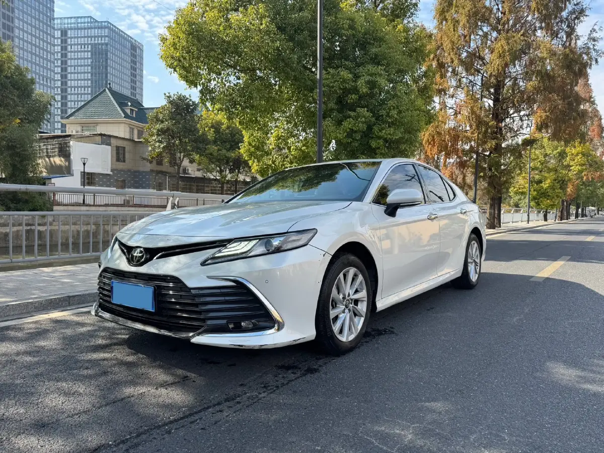 2021 Toyota Camry 2.0L 178HP L4 CVT