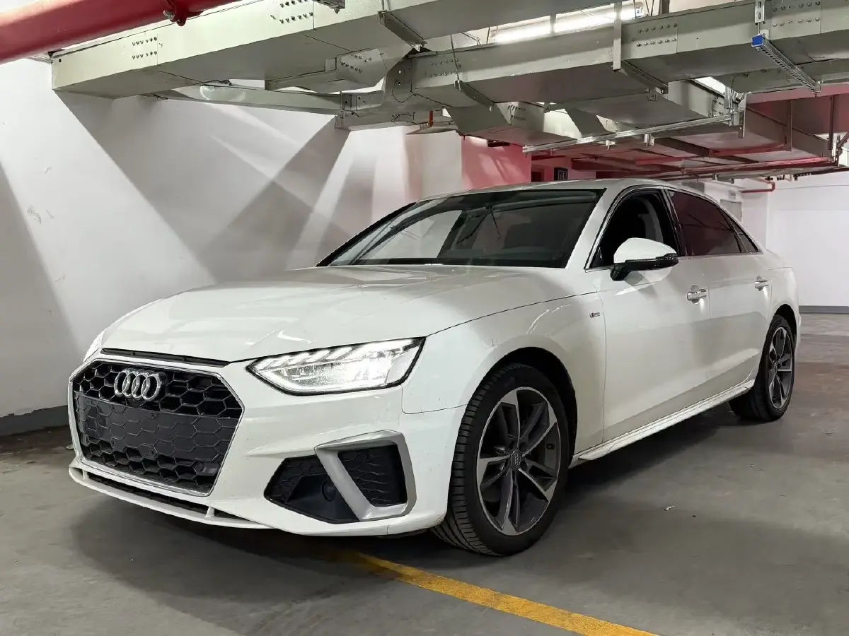 2020 Audi A4L 2.0T 190HP L4 7DCT