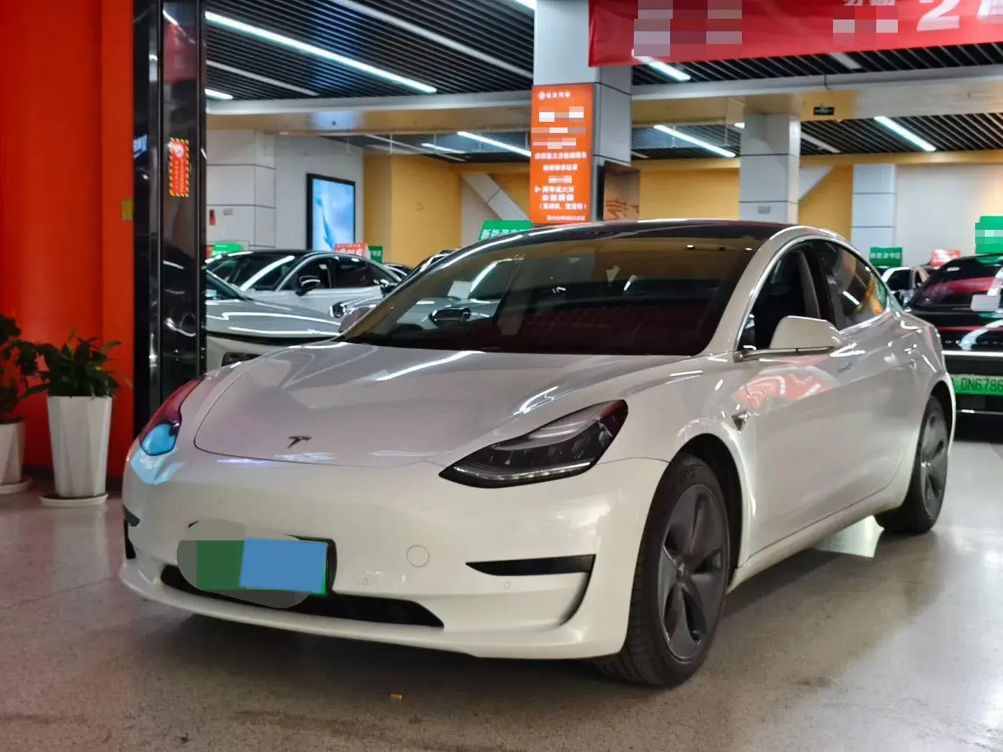 2020 TESLA MODEL view 1