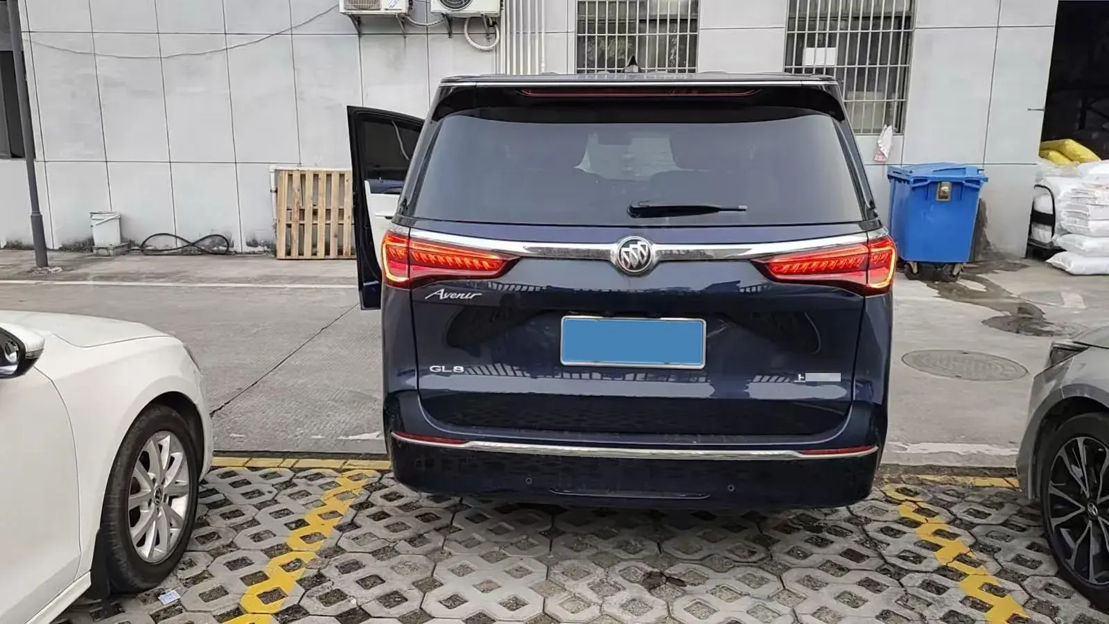 2020 BUICK GL8 thumbnail 4