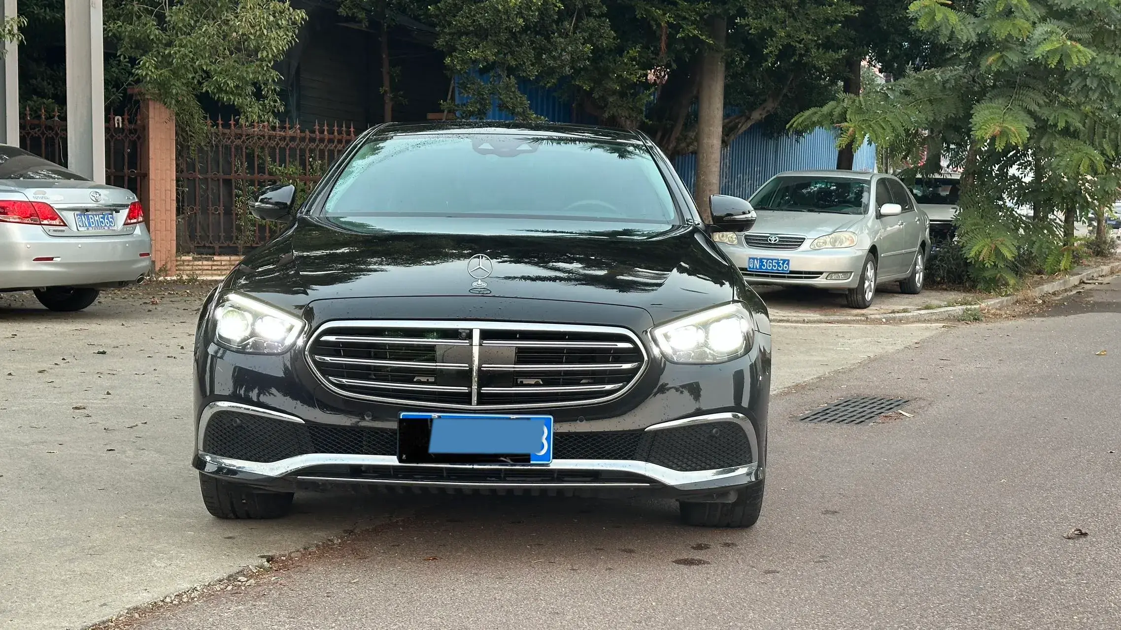 2021 MERCEDES-BENZ E thumbnail 3