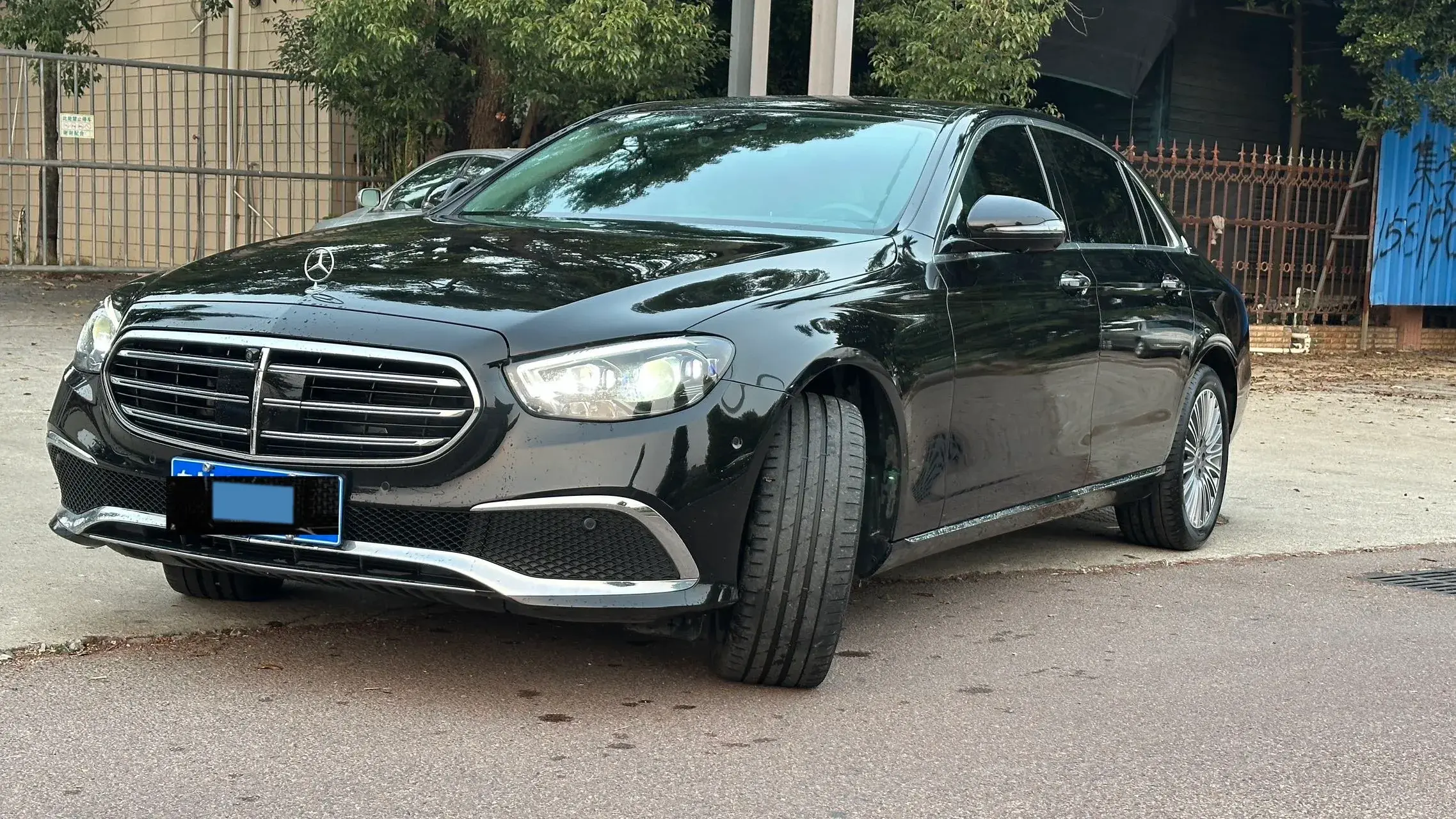 2021 MERCEDES-BENZ E view 1