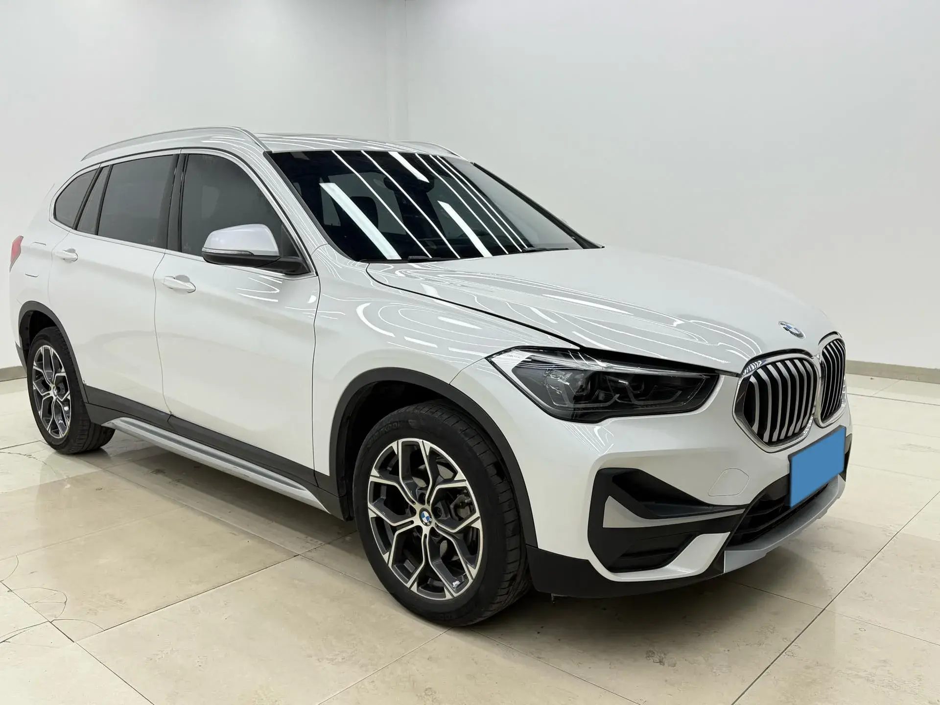 2022 BMW X1 thumbnail 3