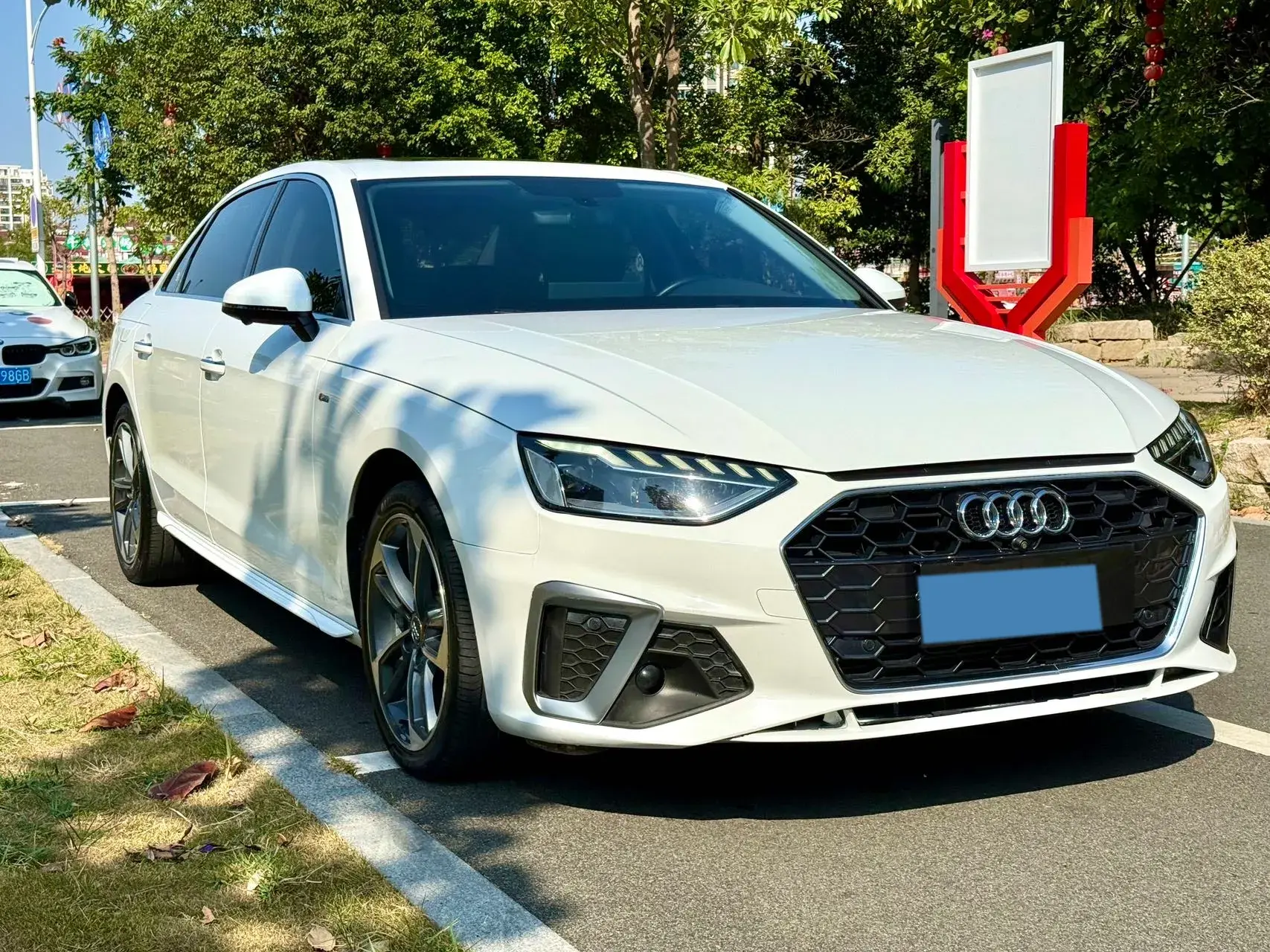 2020 AUDI A4L thumbnail 3