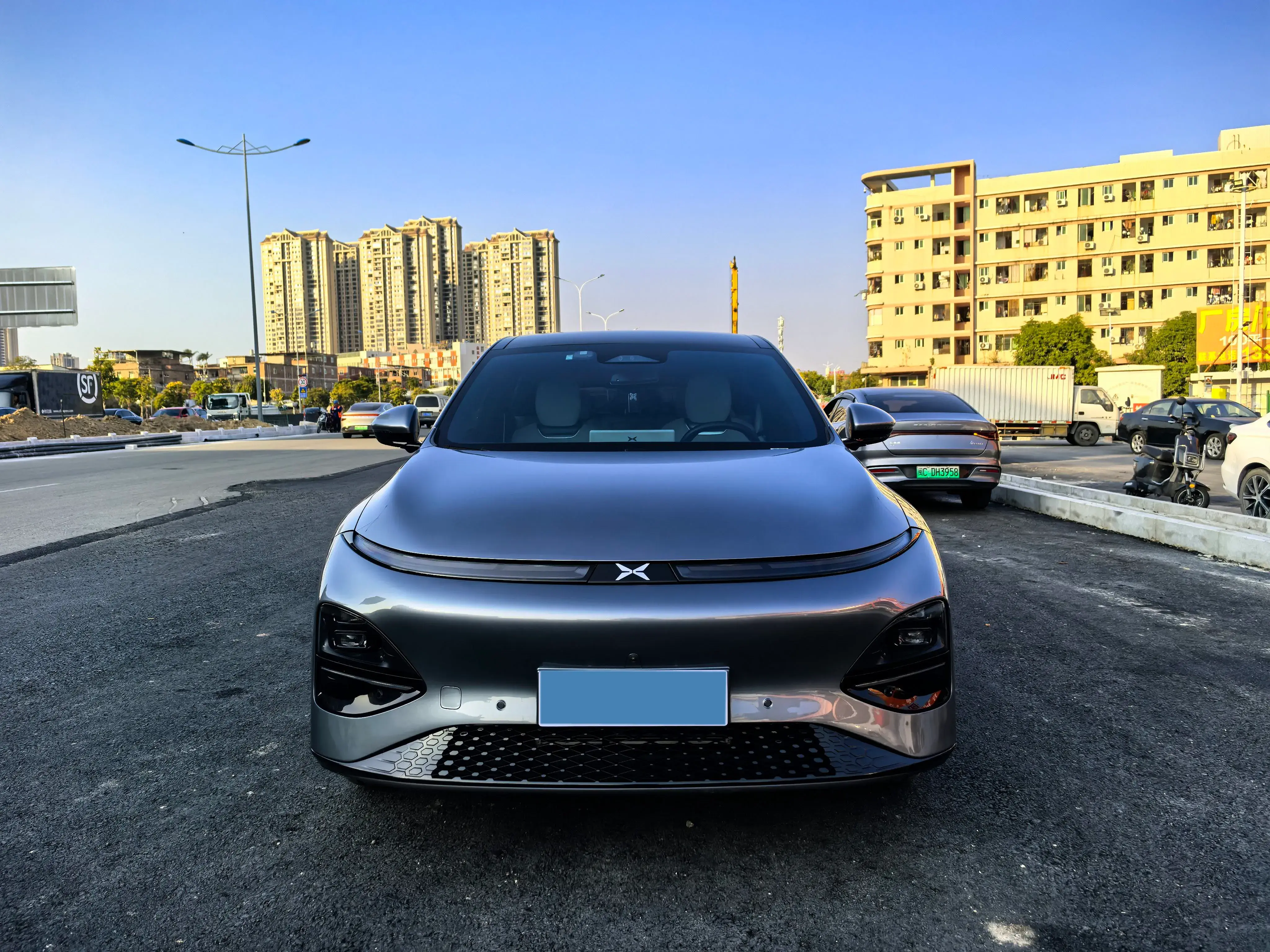 2023 XPENG G6 thumbnail 3