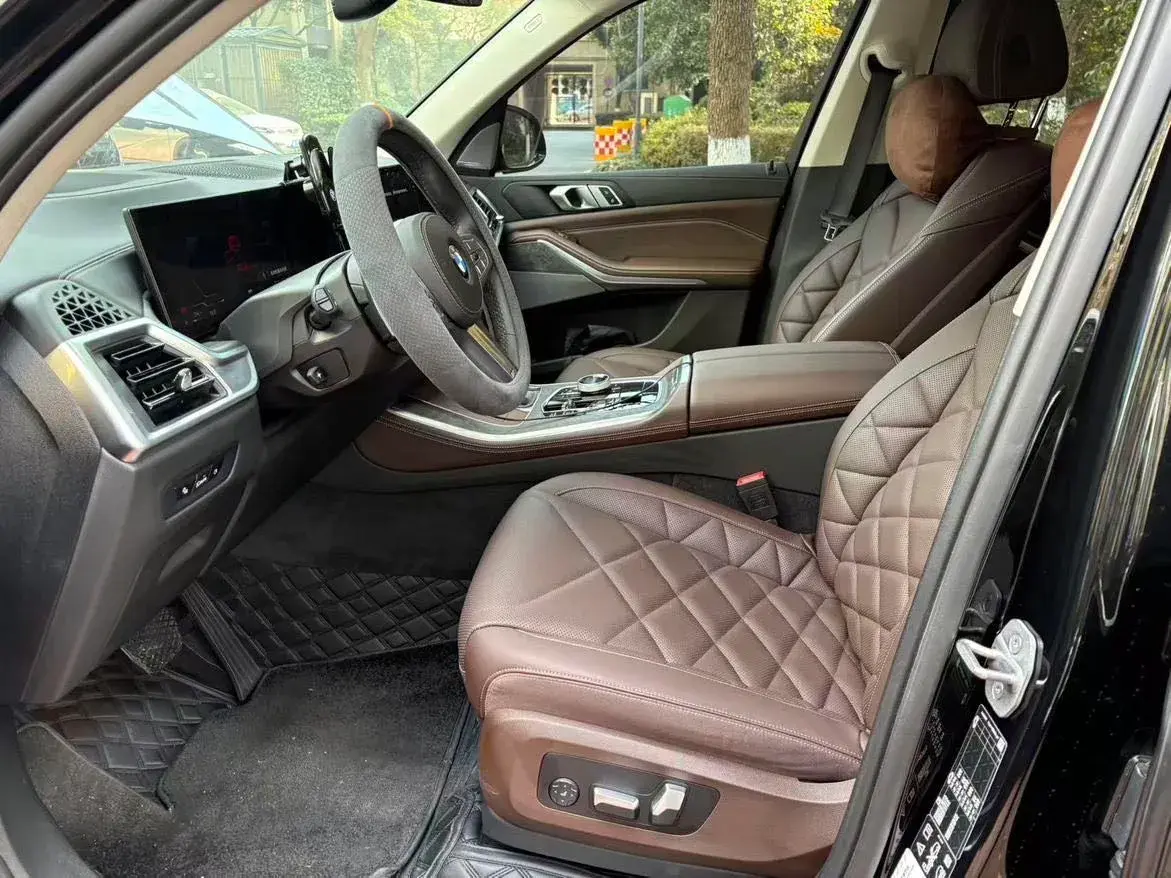 2023 BMW X5 thumbnail 4