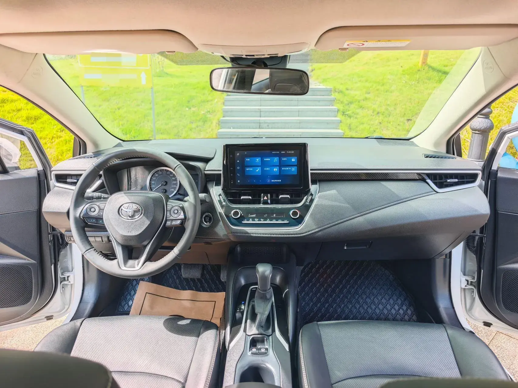 2021 TOYOTA COROLLA thumbnail 4