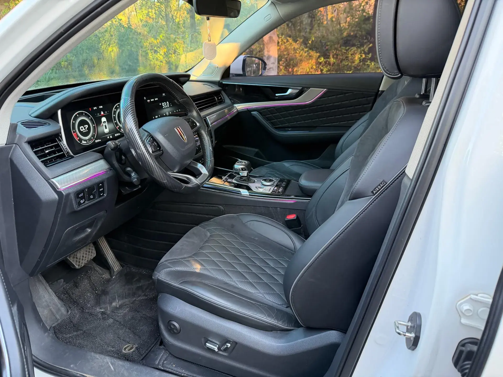 2019 HONGQI HS5 thumbnail 4