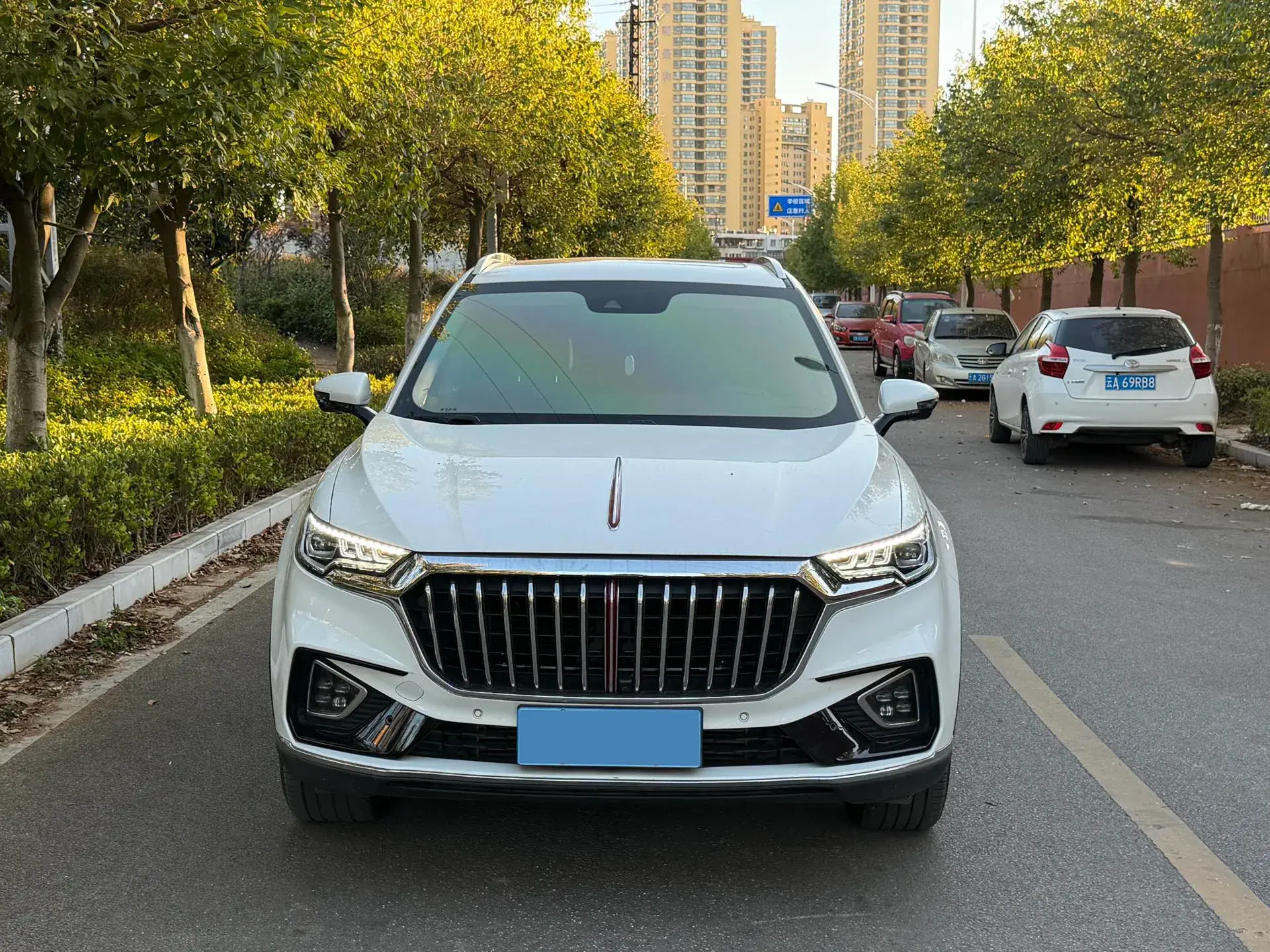 2019 HONGQI HS5 thumbnail 2