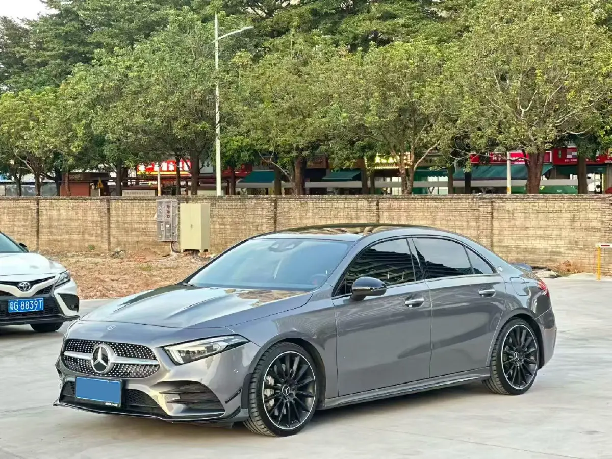 2023 Mercedes-Benz A AMG 2.0T 306HP L4 7DCT