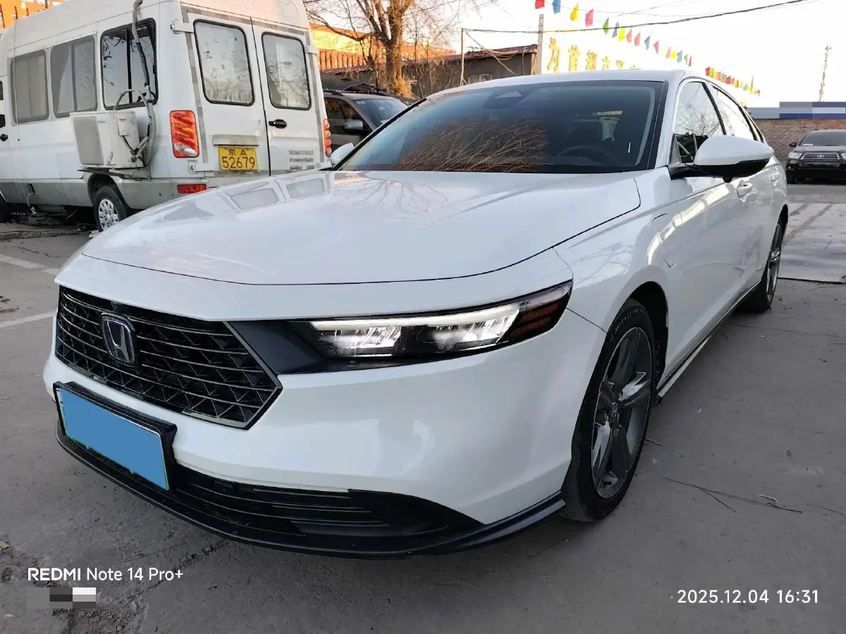 2023 Honda Accord 2.0L 148HP L4 E-CVT PHEV 17.7KWH