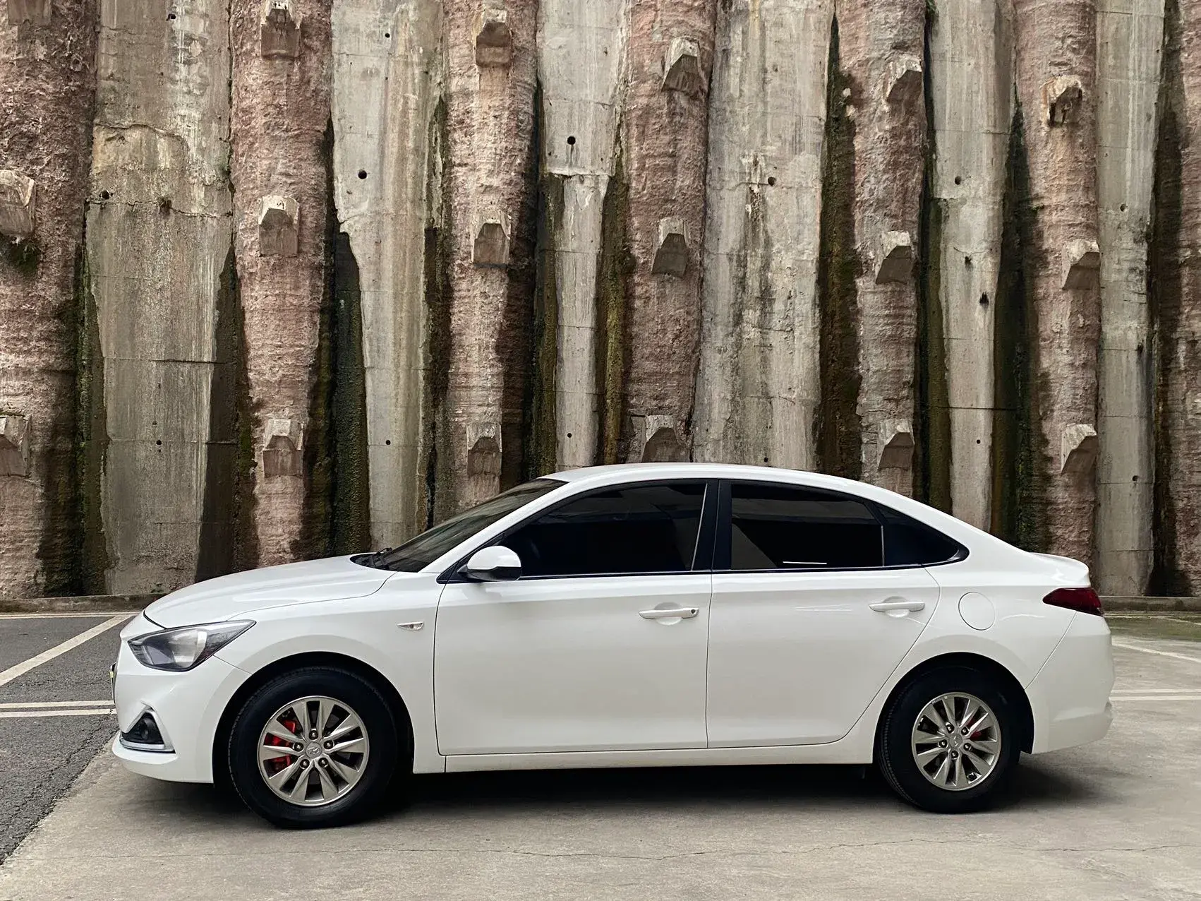 2018 HYUNDAI CELESTA thumbnail 4