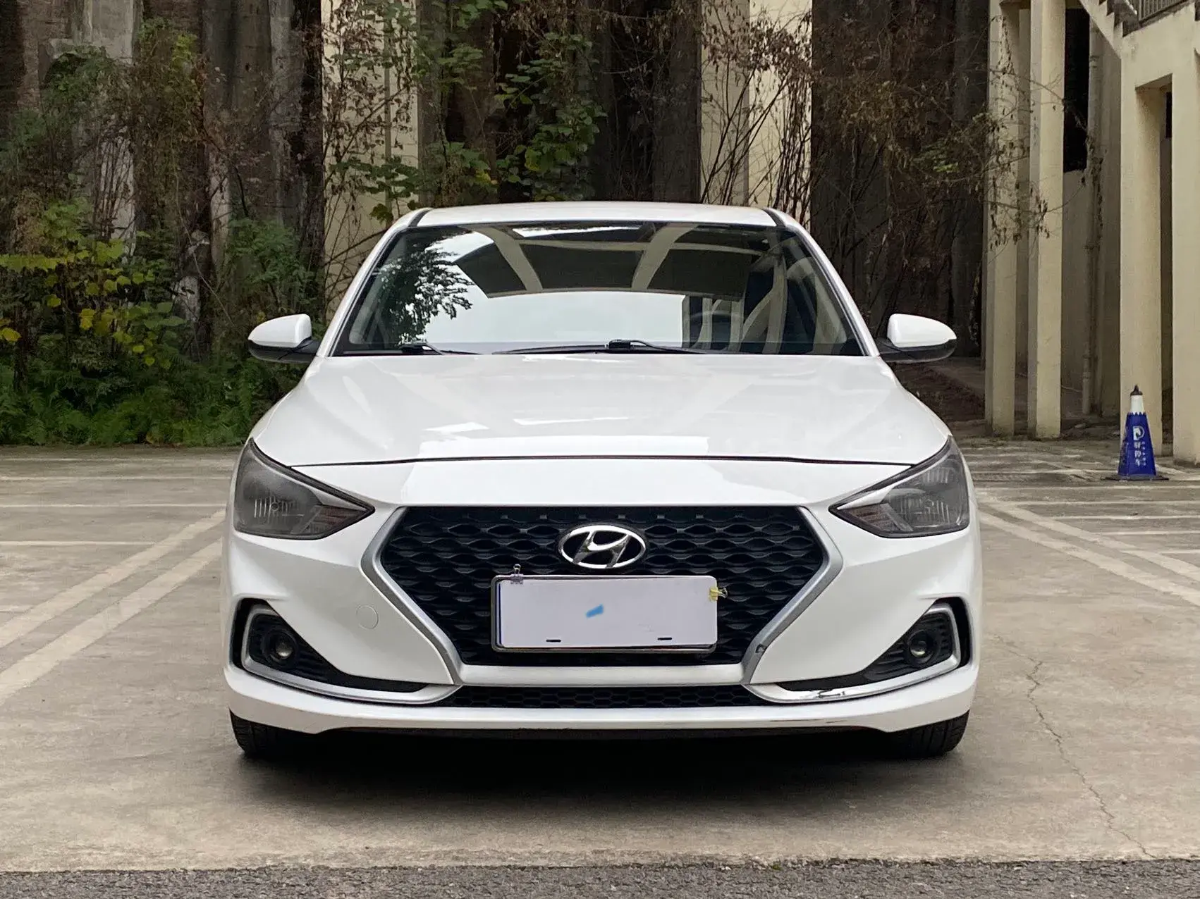2018 HYUNDAI CELESTA thumbnail 2