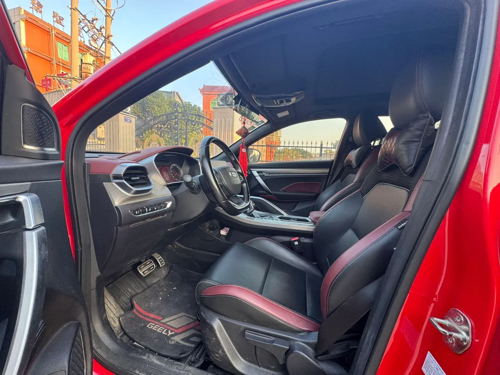 2019 GEELY COOLRAY thumbnail 4