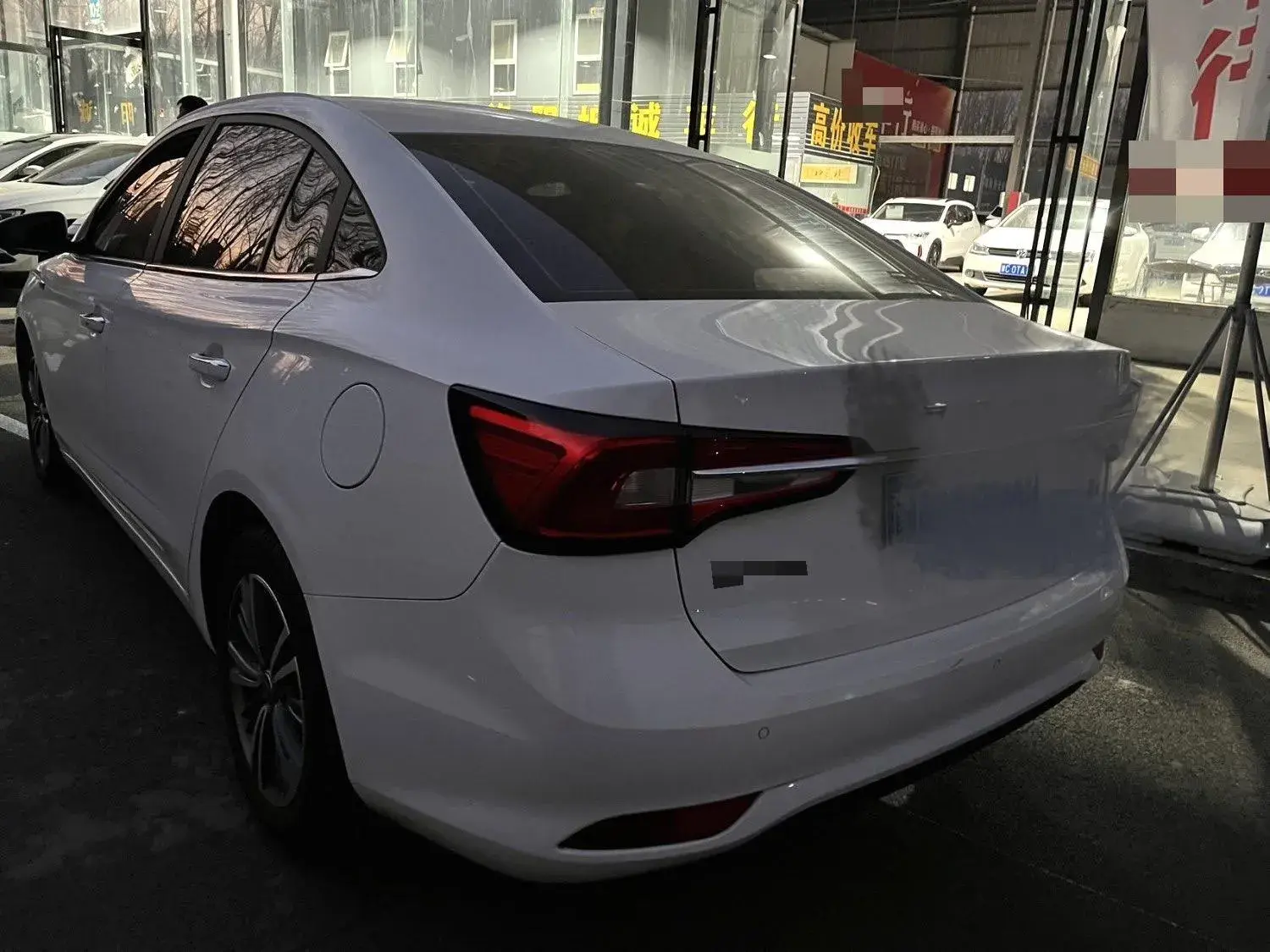 2019 ROEWE I5 thumbnail 4