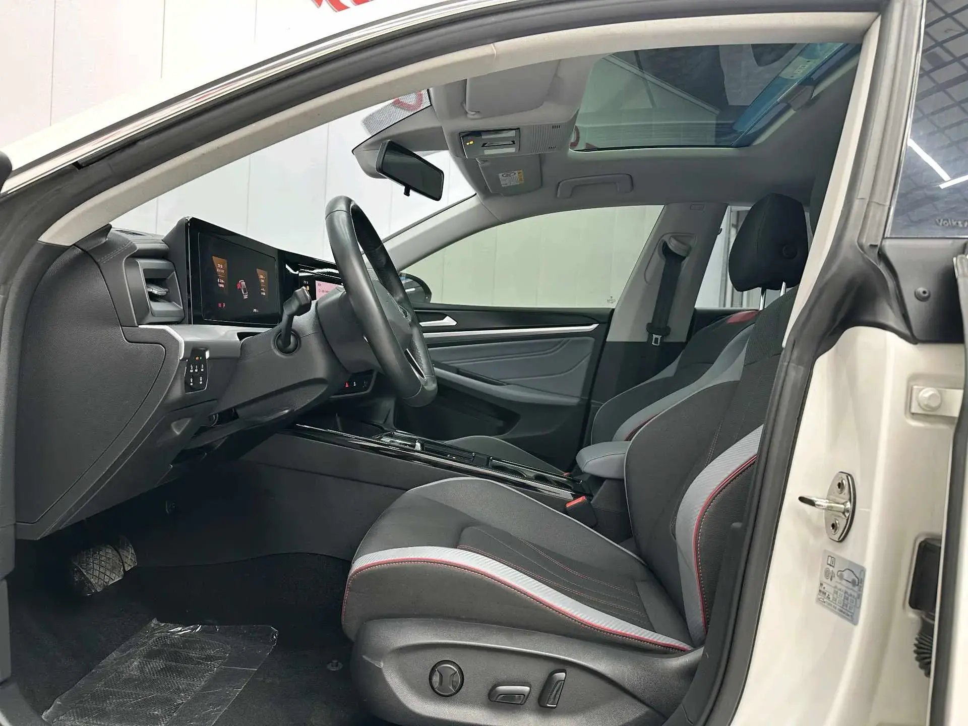 2022 VOLKSWAGEN LAVIDA thumbnail 4