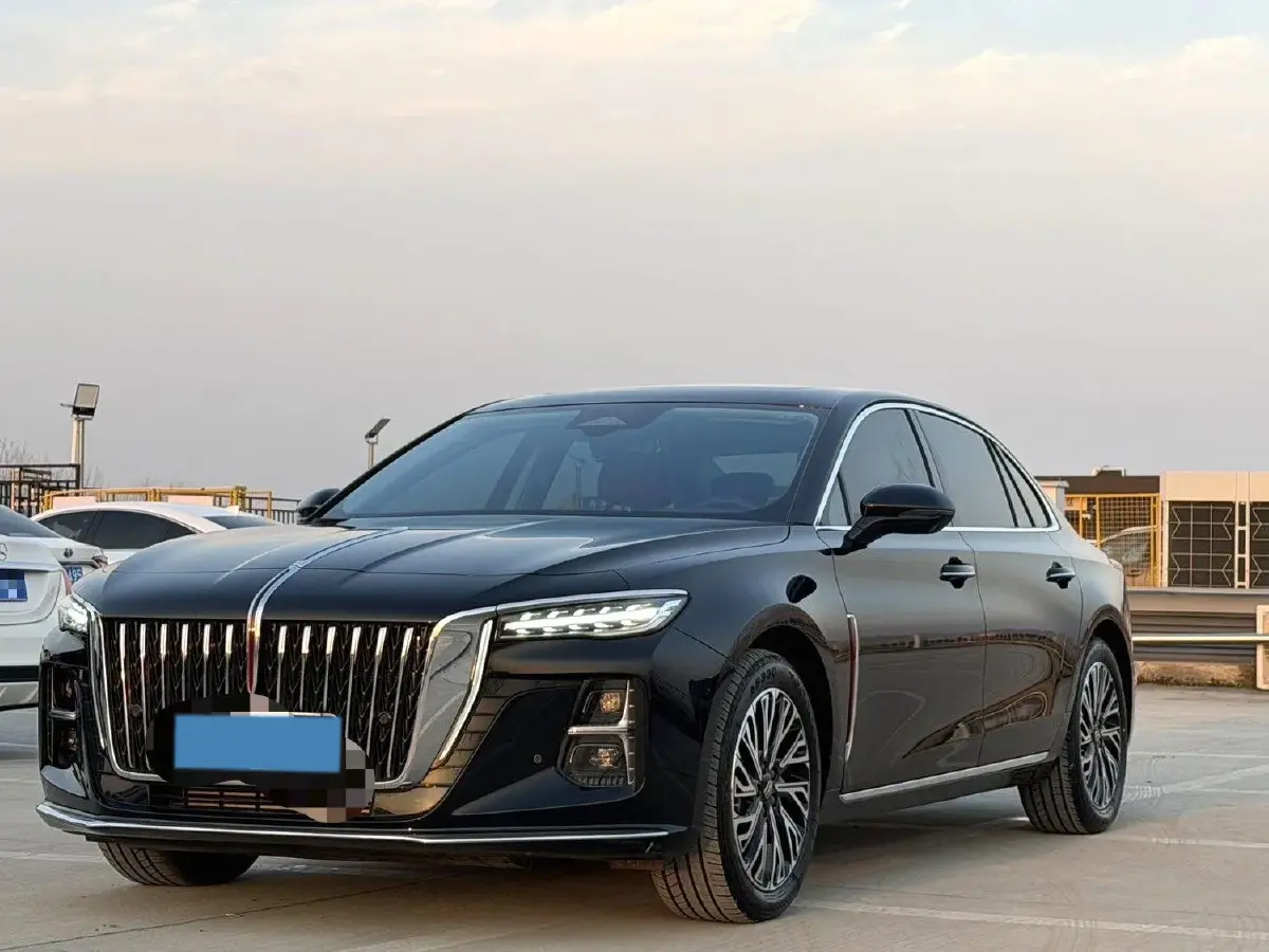 2024 HongQi H5 2.0T 224HP L4 8AT