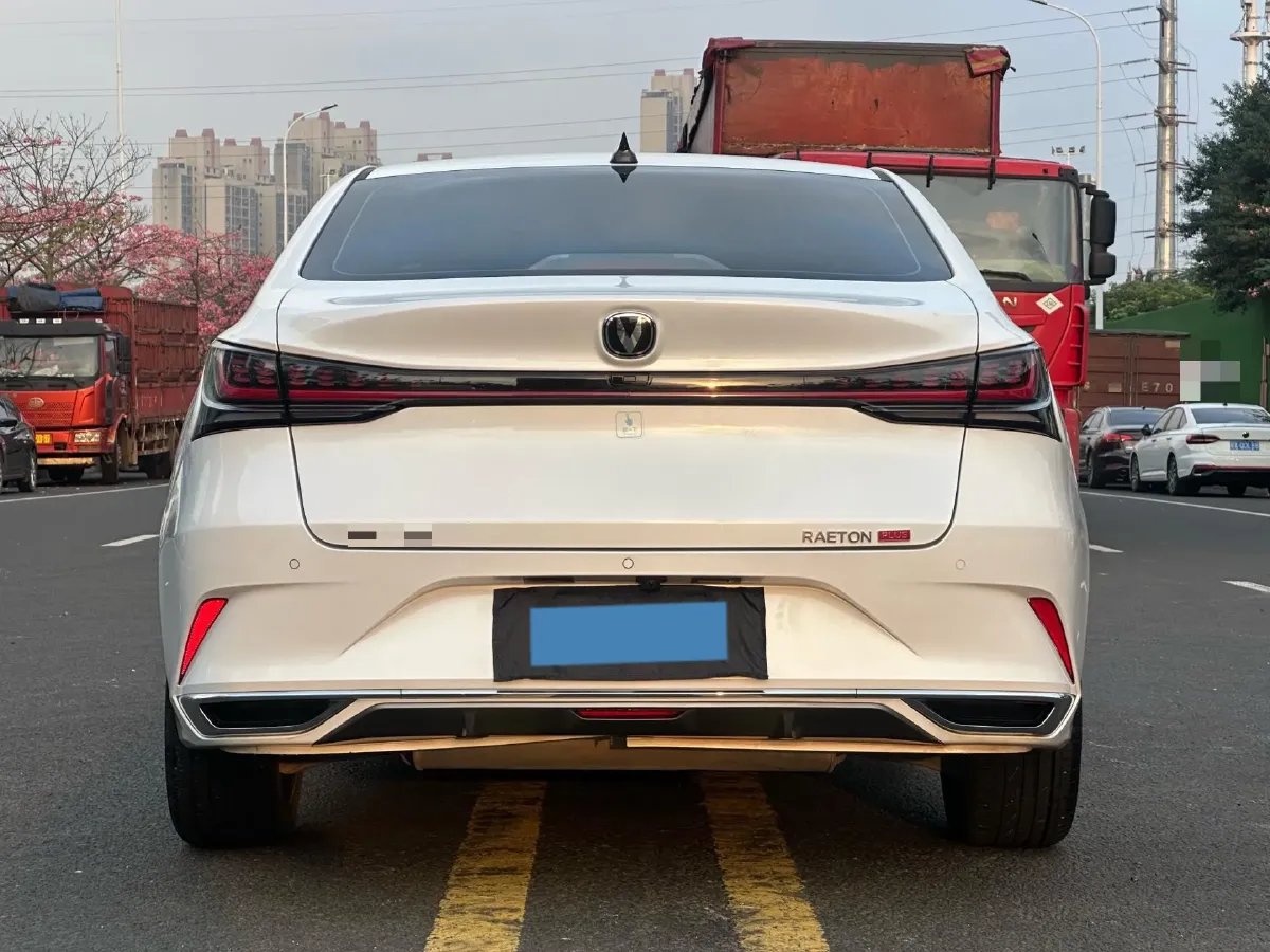 2023 ChangAn Raeton Plus 1.5T 188HP L4 7DCT,autocango,china used car exporter,china ev exporter,chinese used car exporter,chinese used ev exporter