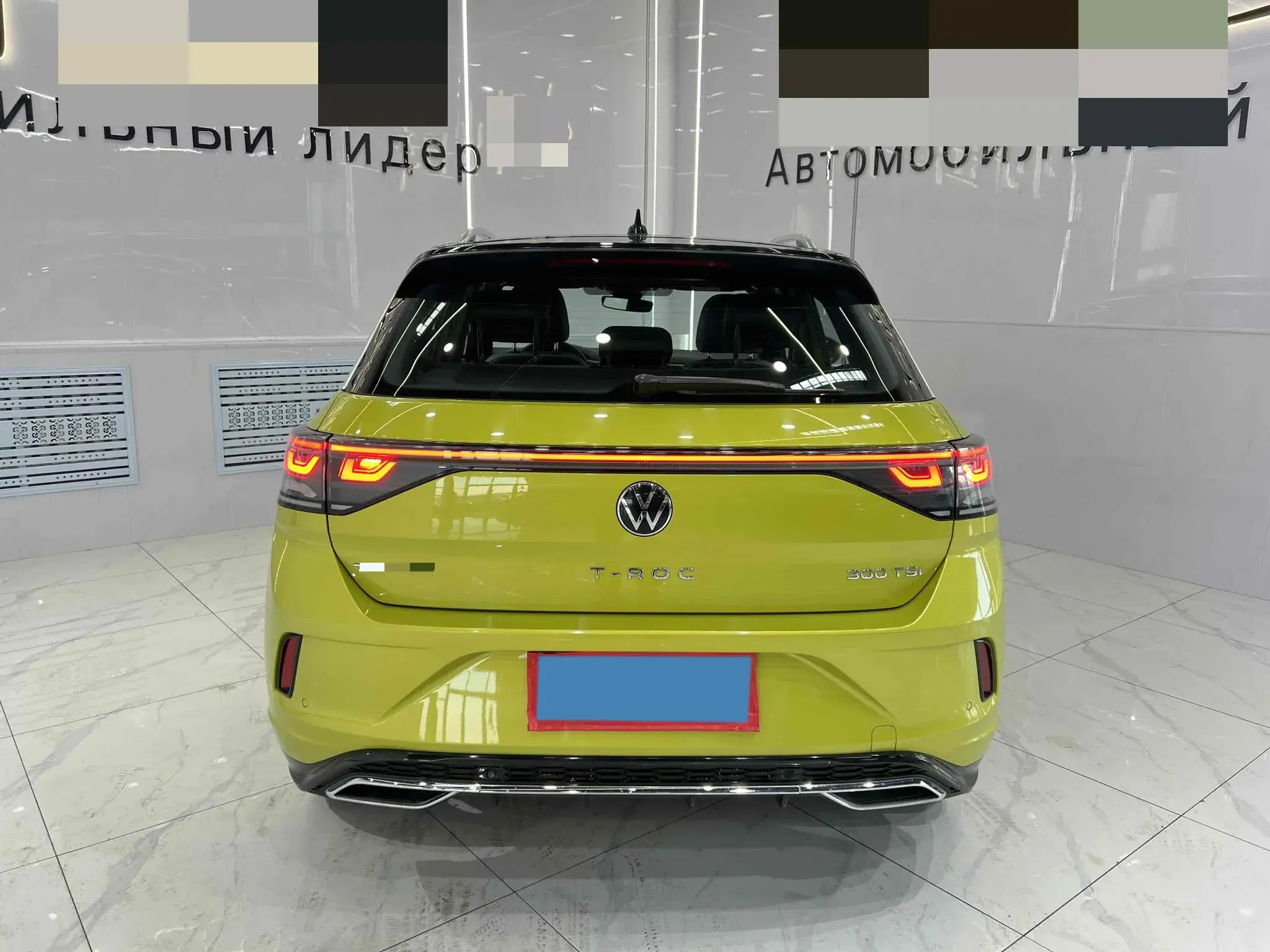 2023 VOLKSWAGEN T-ROC thumbnail 3
