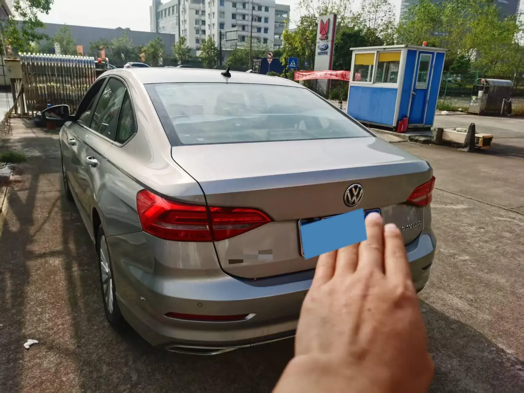 2019 VOLKSWAGEN LAVIDA thumbnail 4