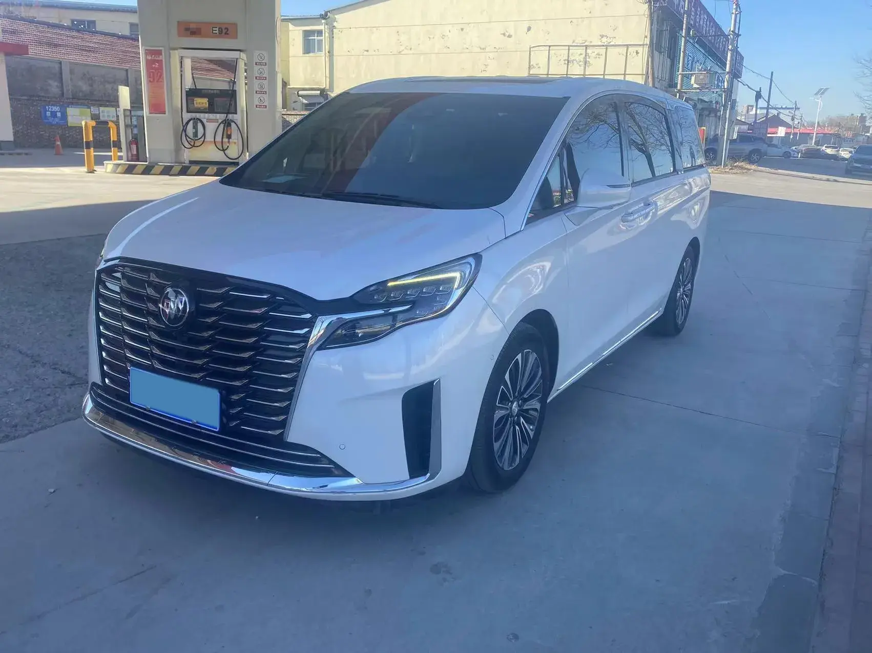 2023 BUICK GL8 view 1