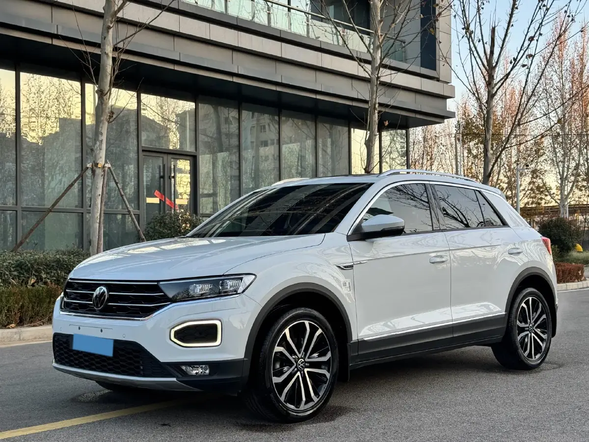 2022 Volkswagen T-Roc 1.4T 150HP L4 7DCT