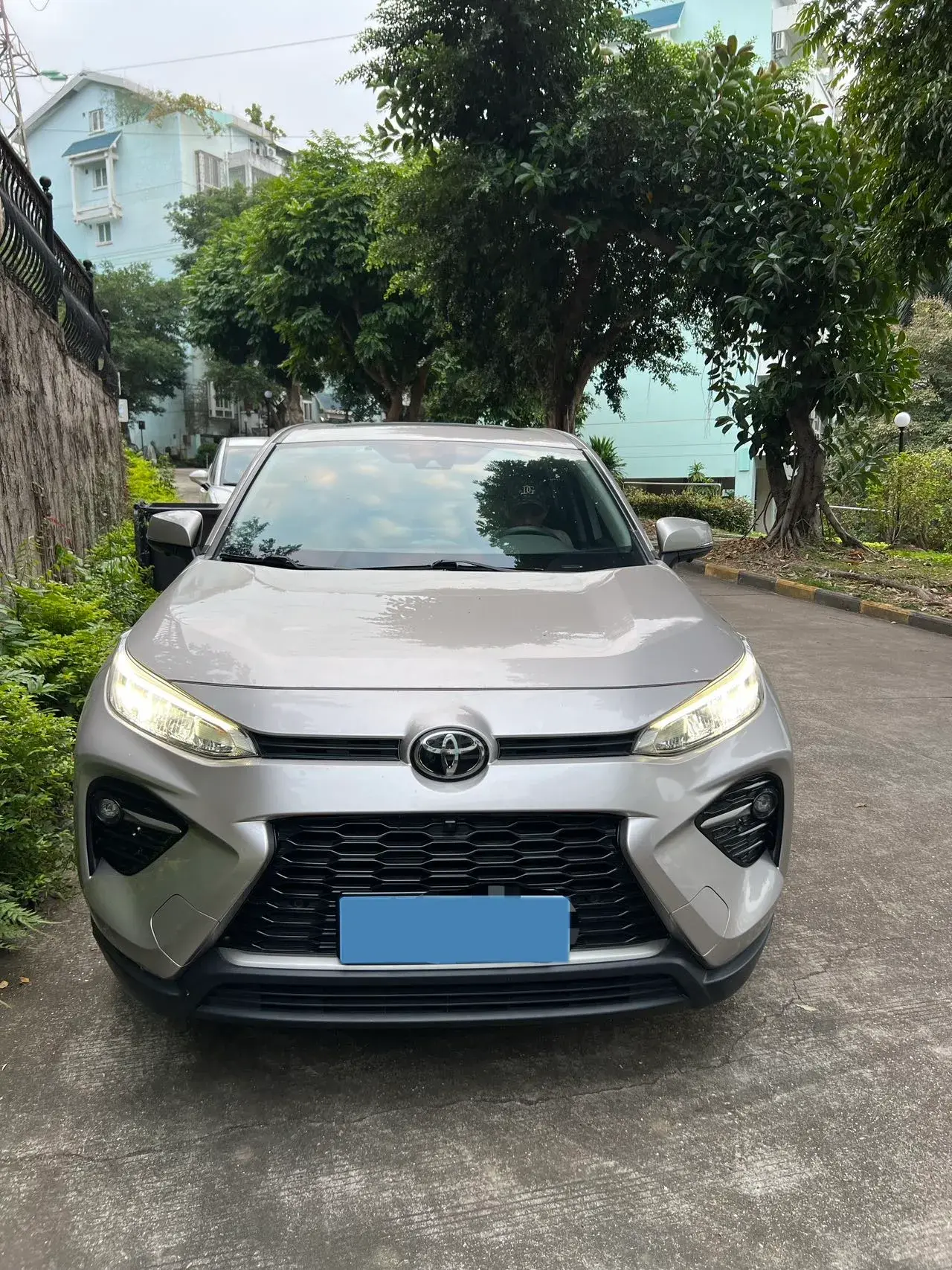 2020 TOYOTA WILDLANDER thumbnail 2