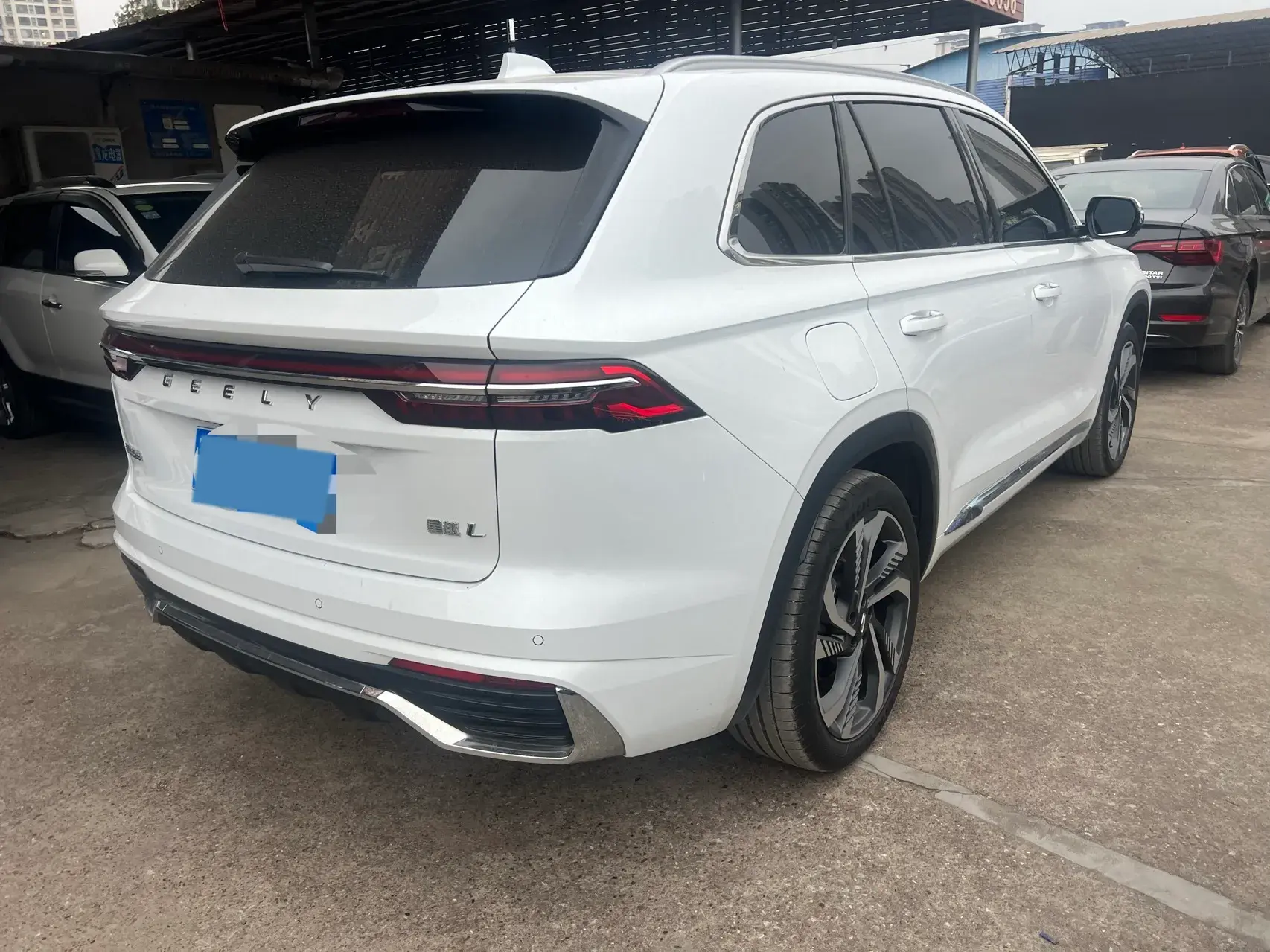 2024 GEELY MONJARO thumbnail 2