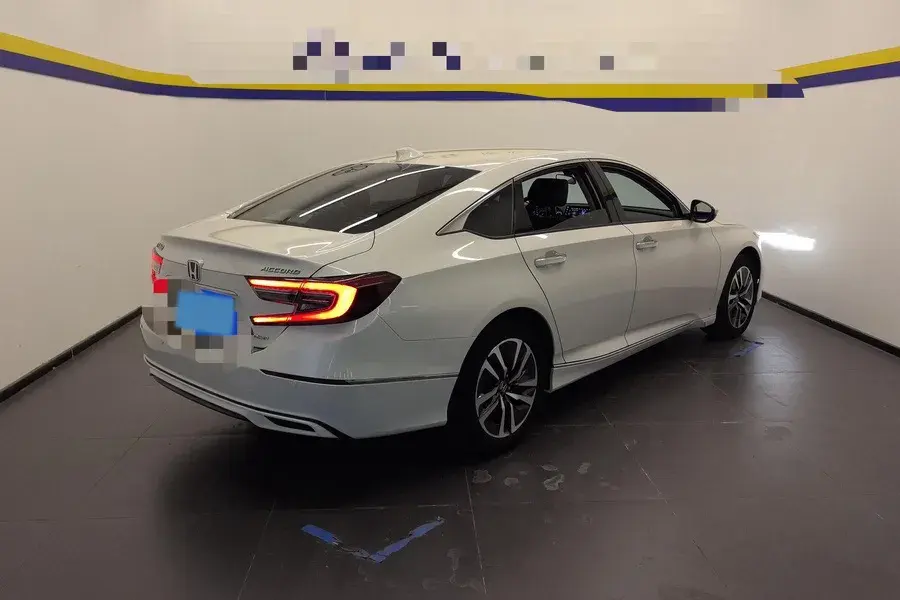 2022 HONDA ACCORD thumbnail 2