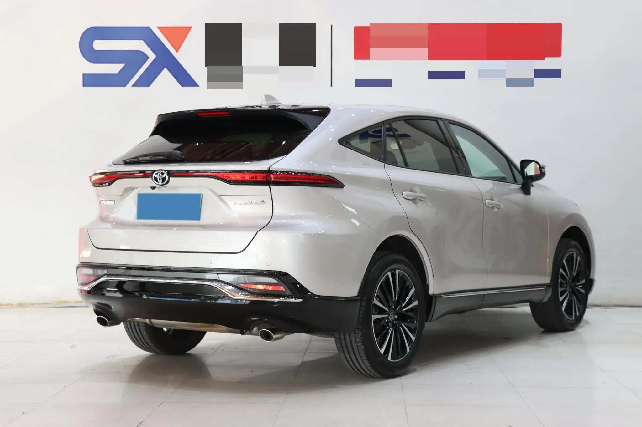 2023 TOYOTA VENZA thumbnail 4