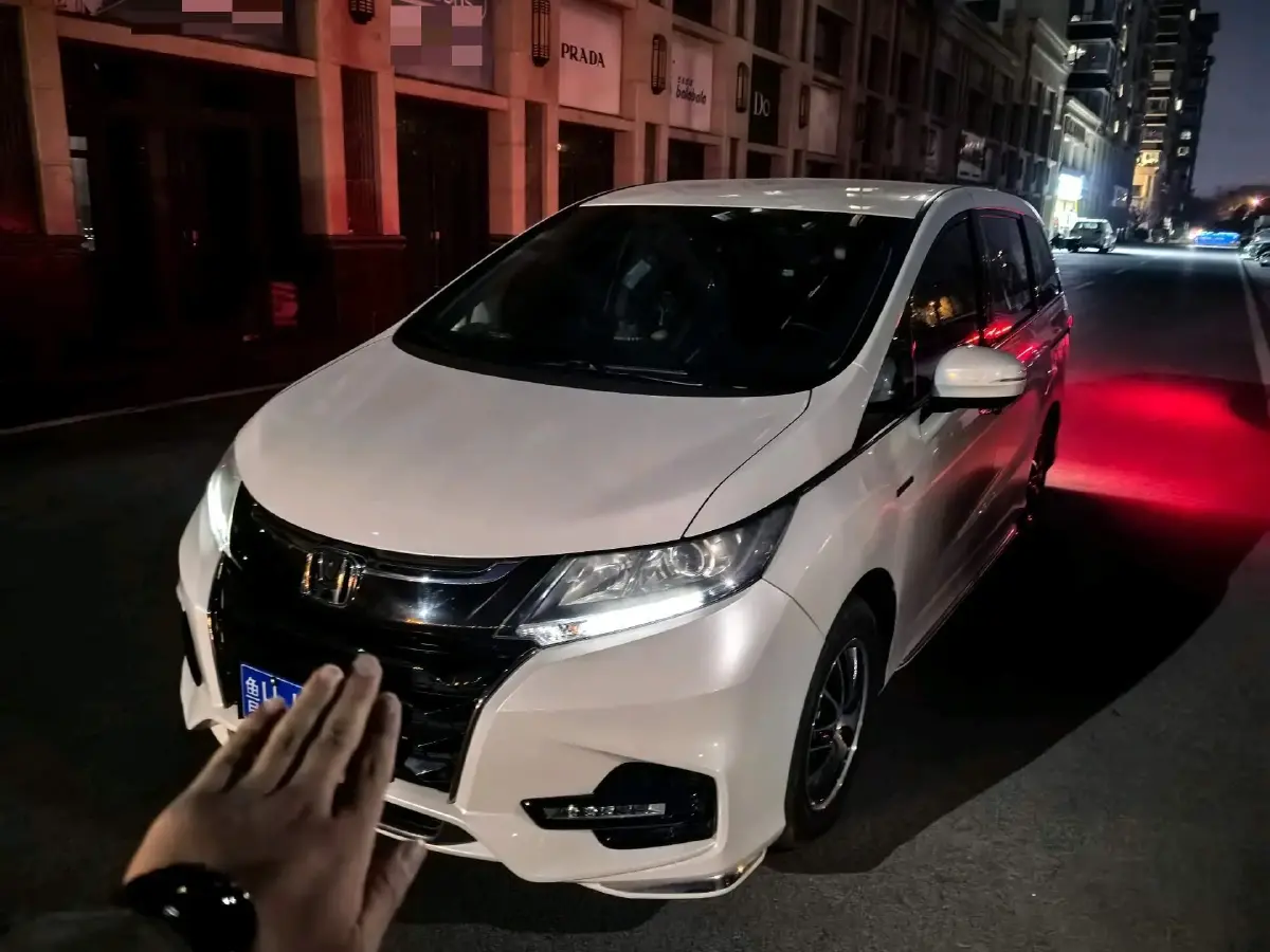 2021 Honda Odyssey 2.0L 146HP L4 E-CVT Hybrid
