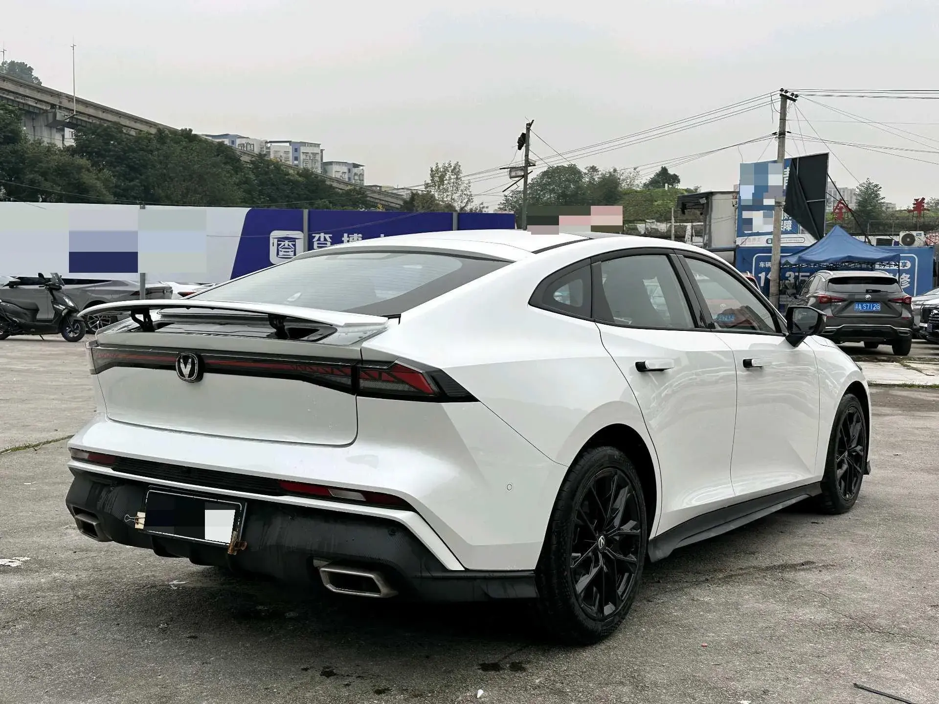 2024 CHANGAN UNI-V thumbnail 3