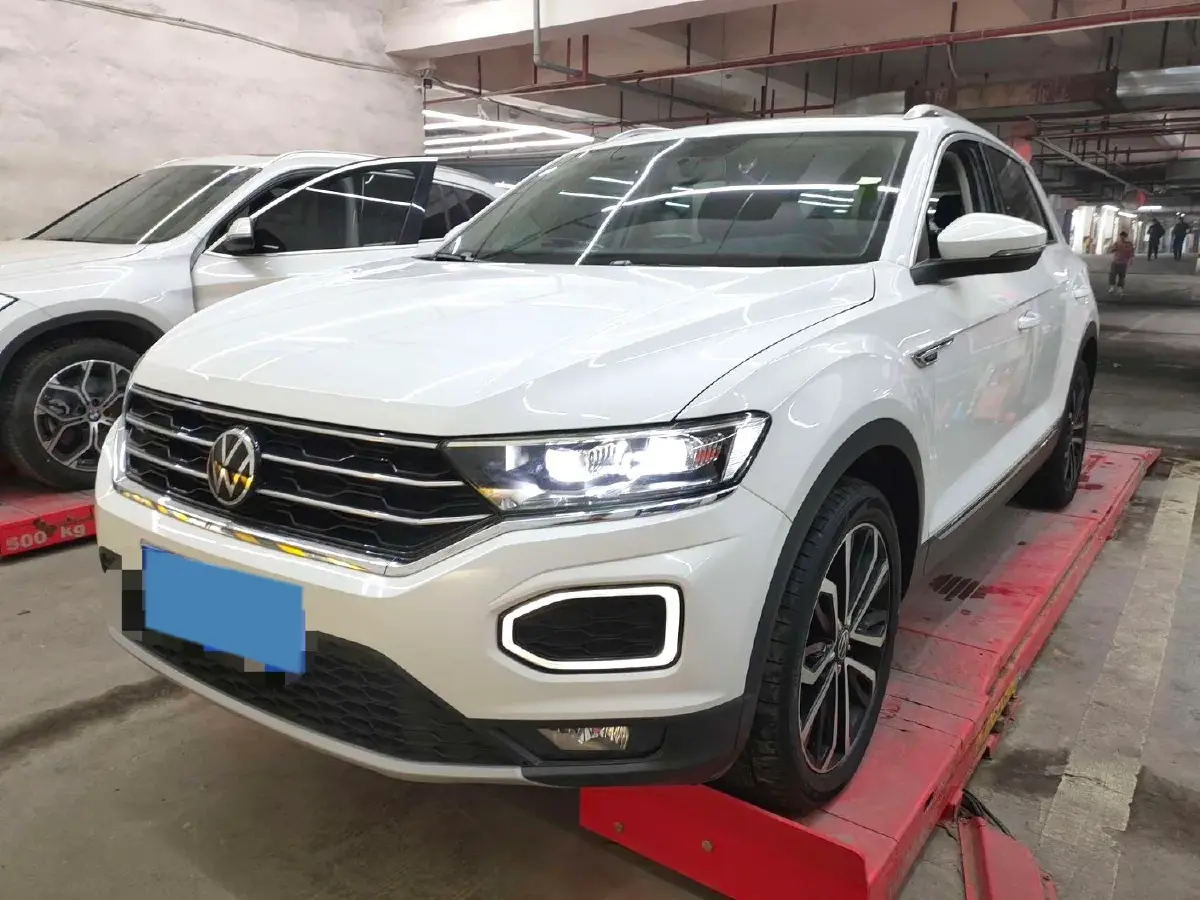 2021 Volkswagen T-Roc 1.4T 150HP L4 7DCT