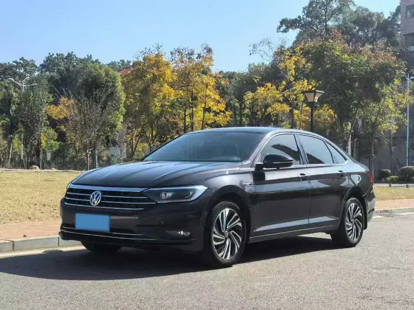 2022 Volkswagen Sagitar 1.4T 150HP L4 7DCT