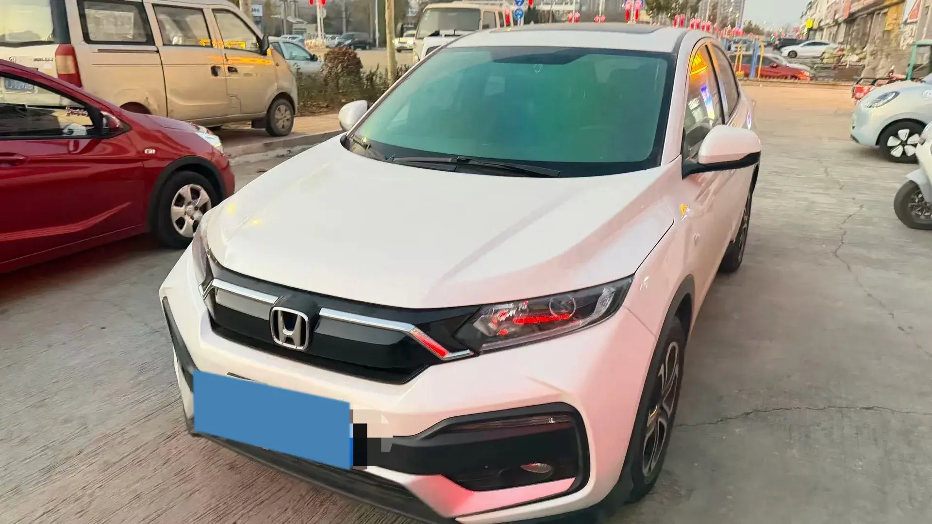 2021 HONDA XR-V view 1