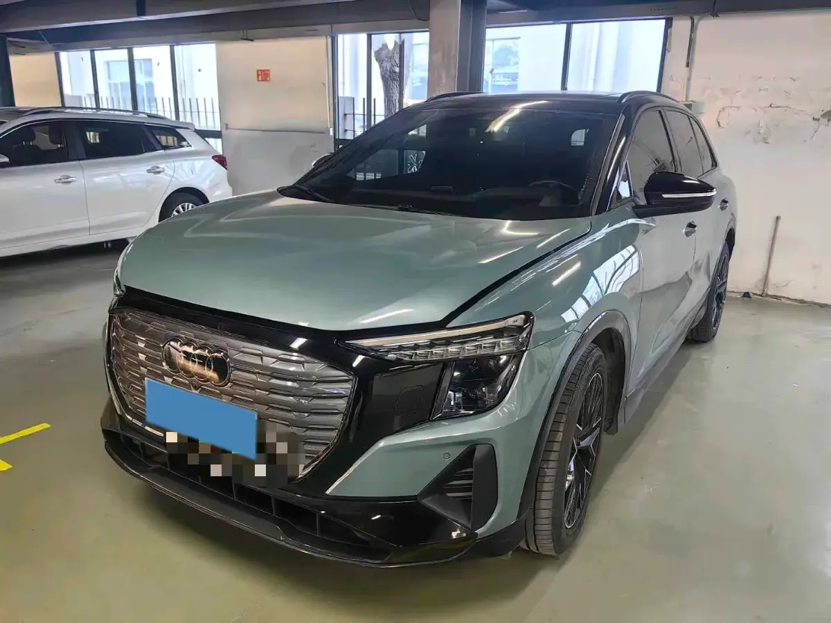 2022 Audi Q5 e-tron BEV 83.4KWH