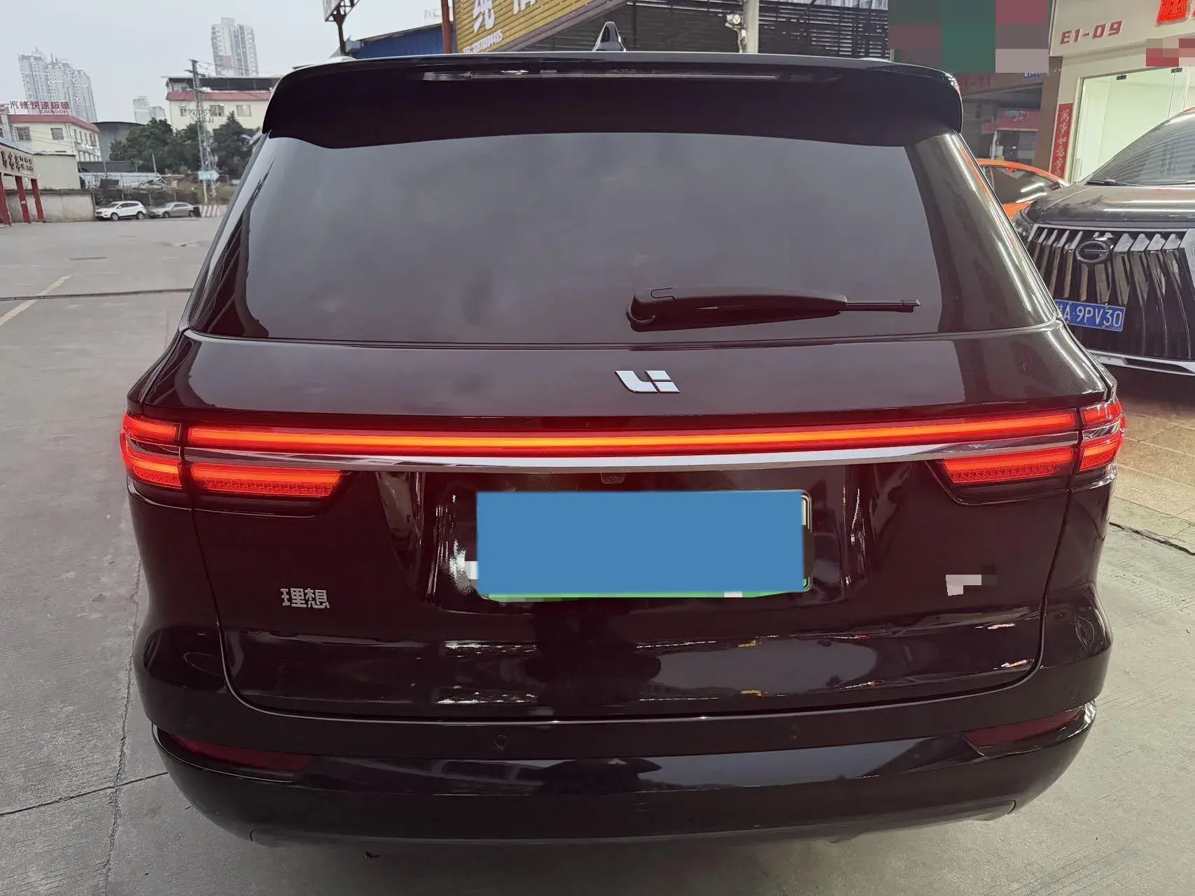 2021 LI ONE thumbnail 3