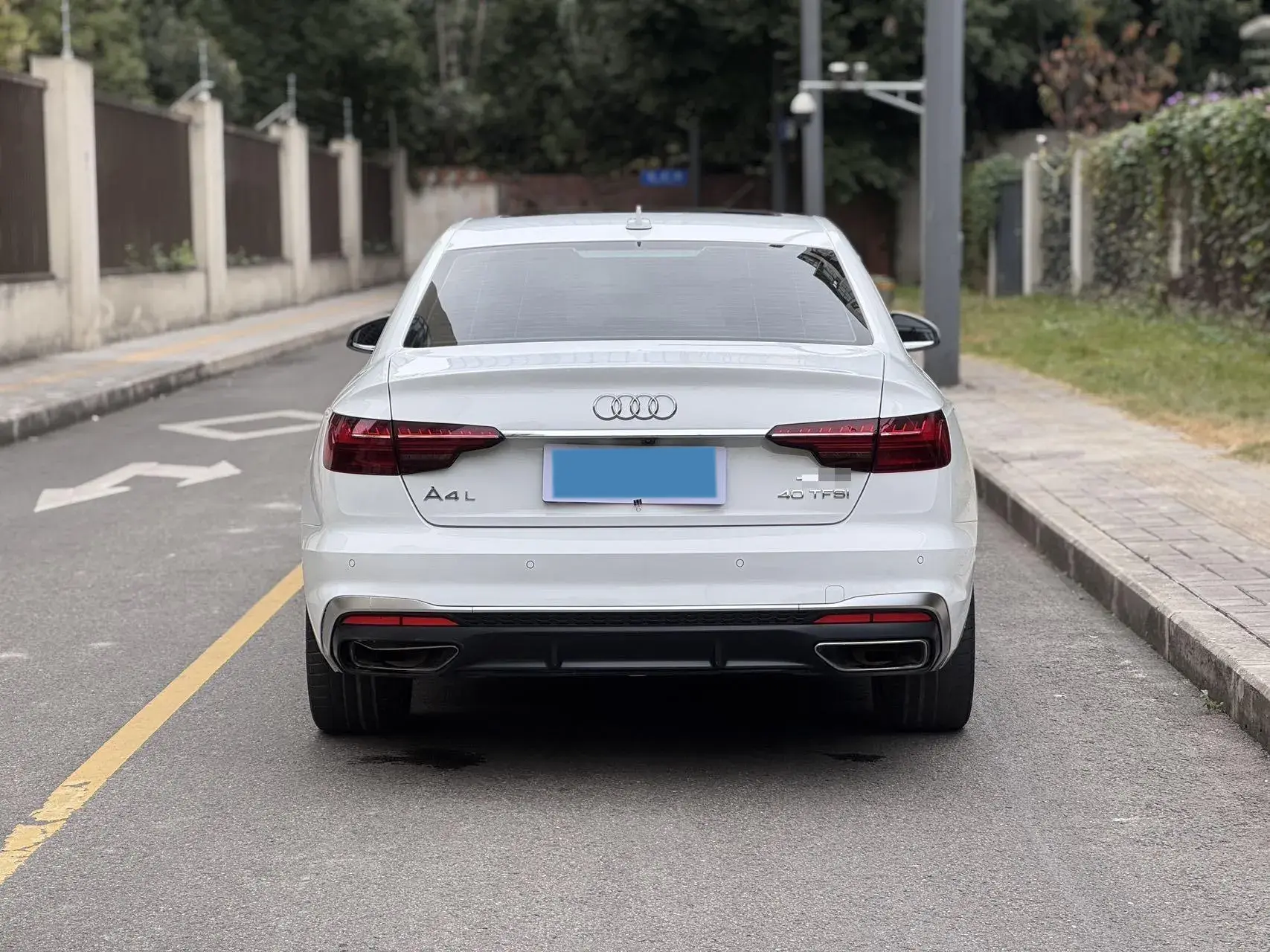 2020 AUDI A4L thumbnail 3