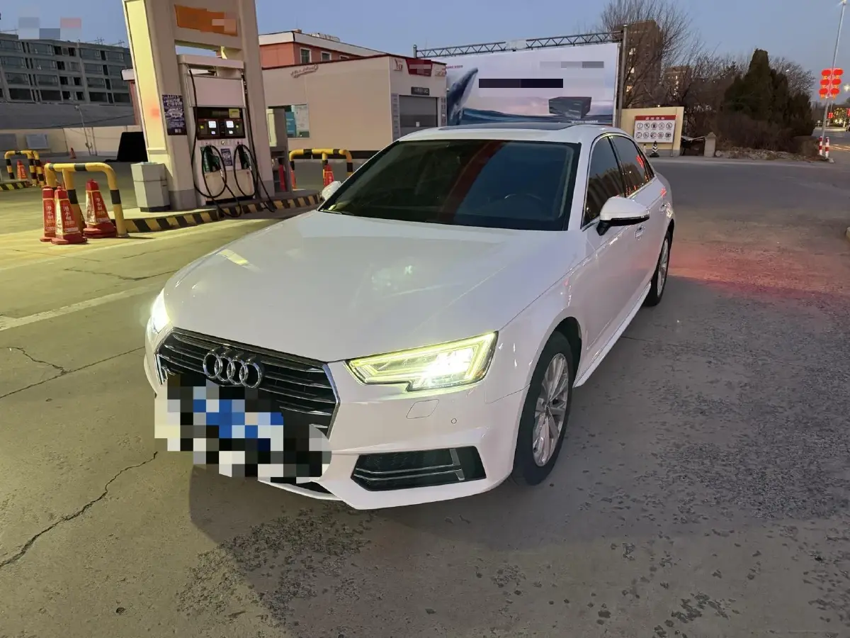 2019 Audi A4L 2.0T 190HP L4 7DCT
