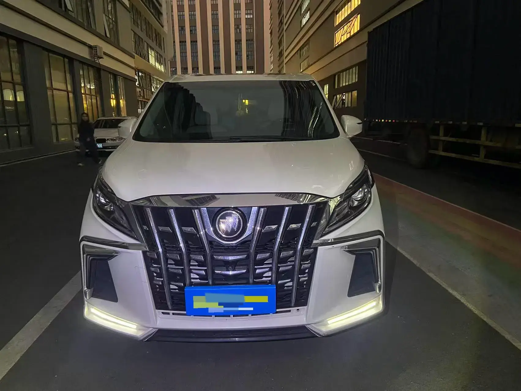 2018 BUICK GL8 thumbnail 2