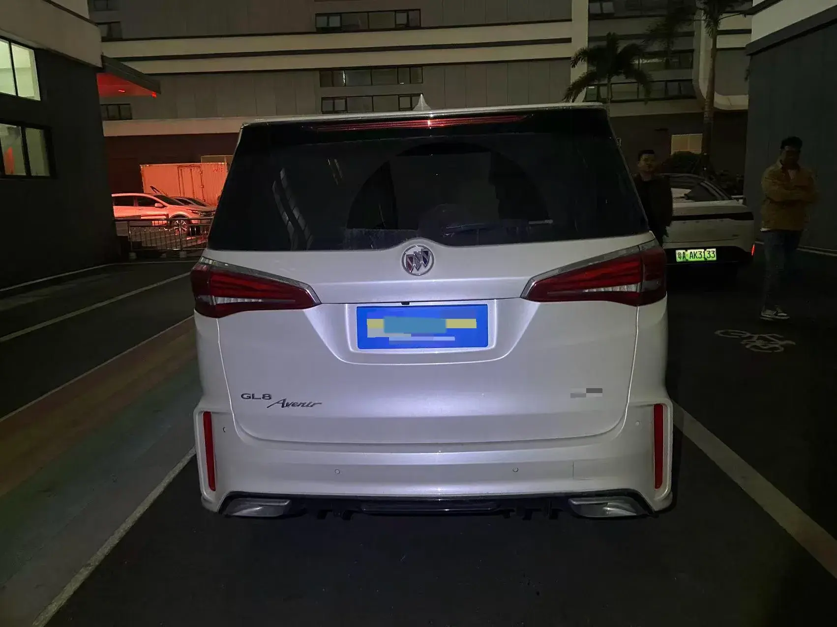 2018 BUICK GL8 thumbnail 4