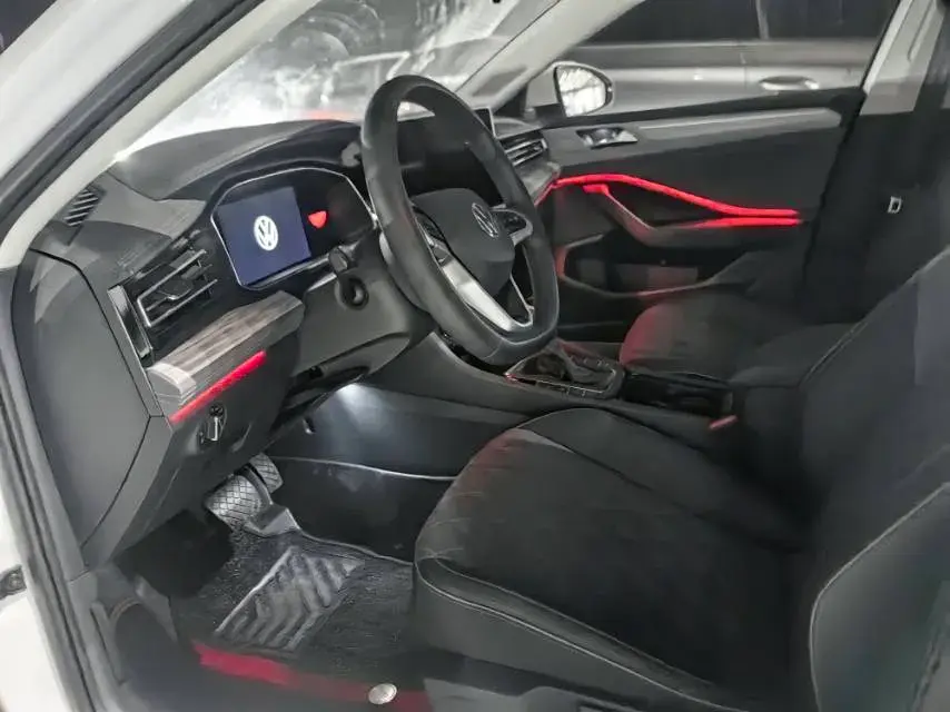 2023 VOLKSWAGEN SAGITAR thumbnail 3