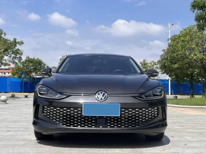 2023 VOLKSWAGEN LAMANDO thumbnail 2