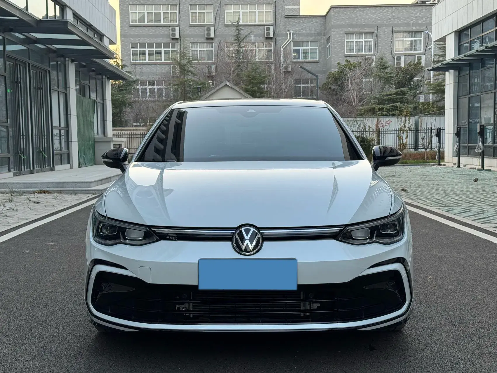 2021 VOLKSWAGEN GOLF thumbnail 2