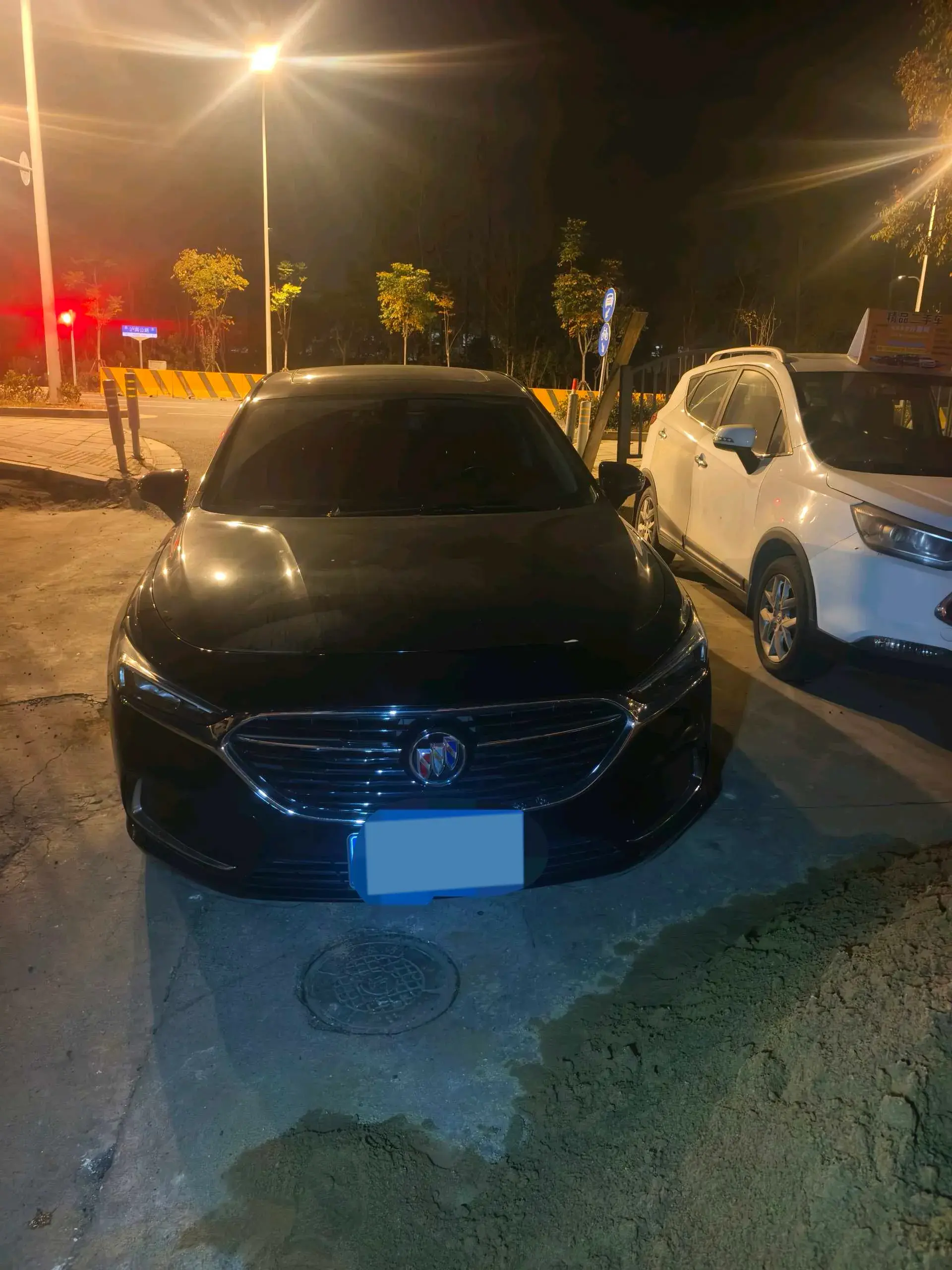 2022 BUICK LARCOSSE thumbnail 2