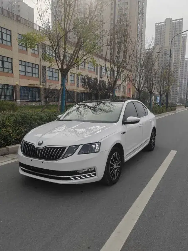 2019 Skoda Octavia 1.5L 116HP L4 6AT