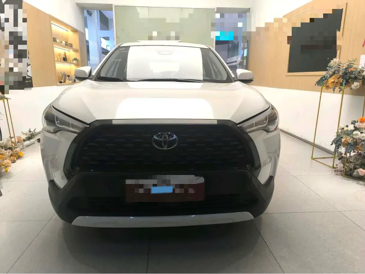 2023 TOYOTA COROLLA thumbnail 2